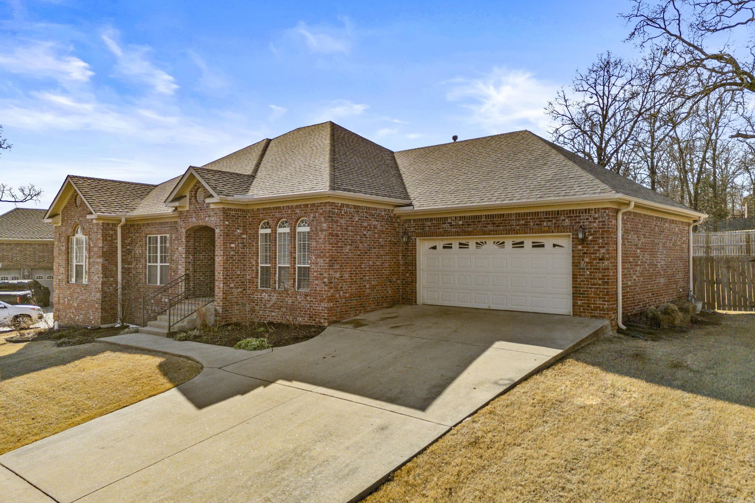 MILLERS CROSSING - Residential