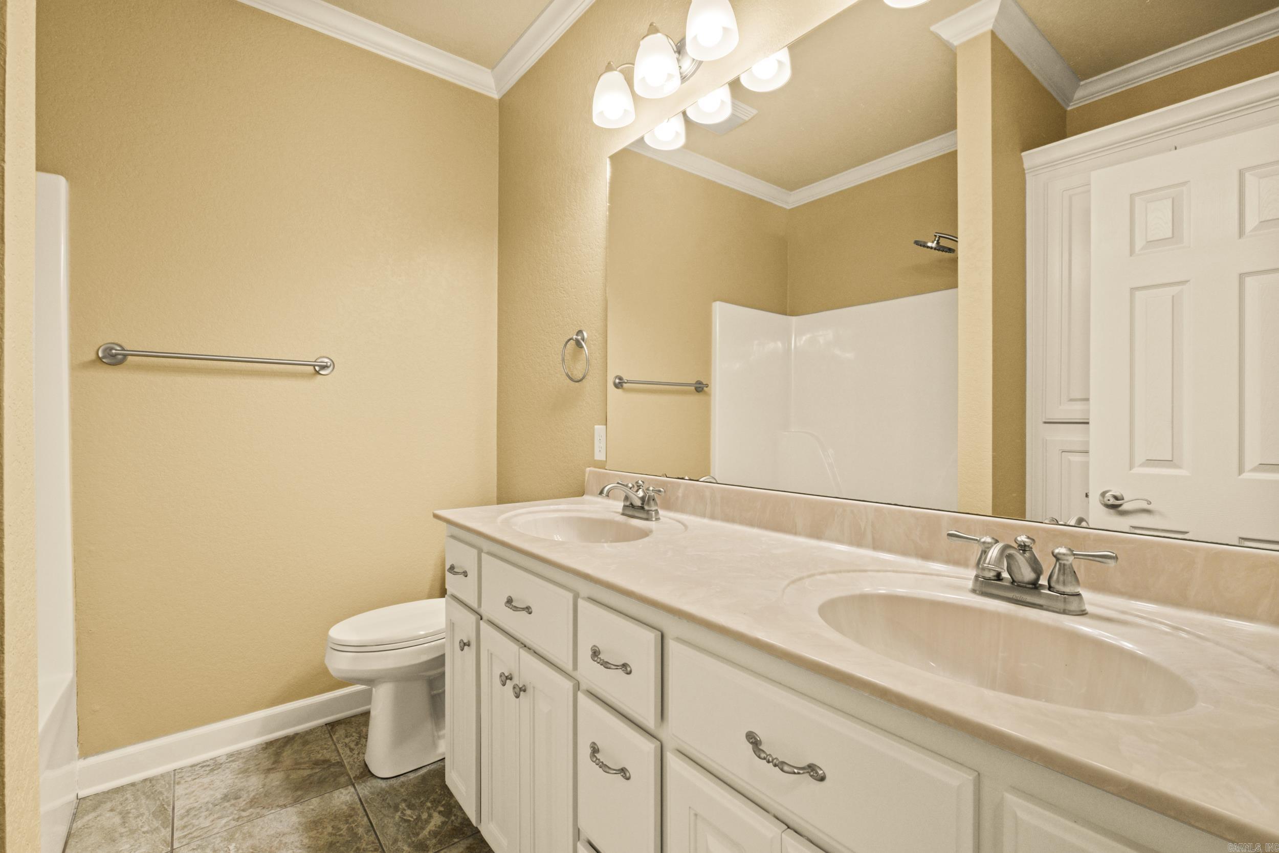 MILLERS CROSSING - Residential