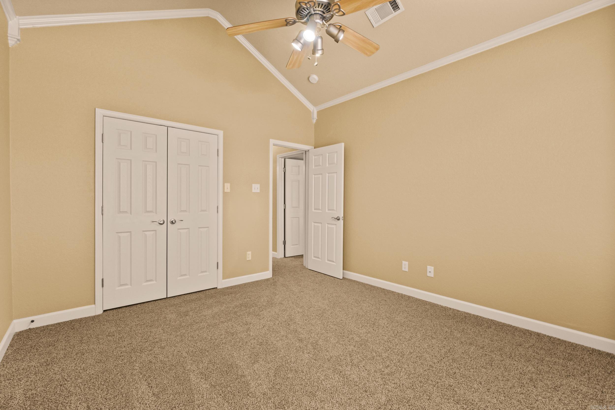 MILLERS CROSSING - Residential