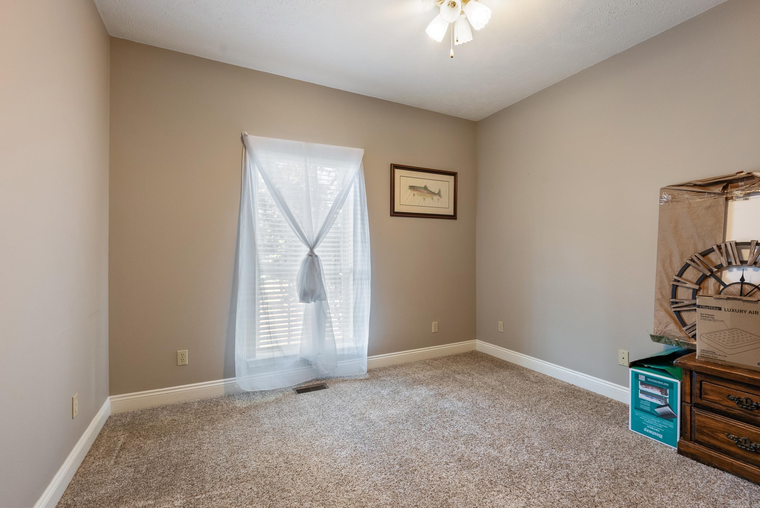 RIVER RANCH - Residential