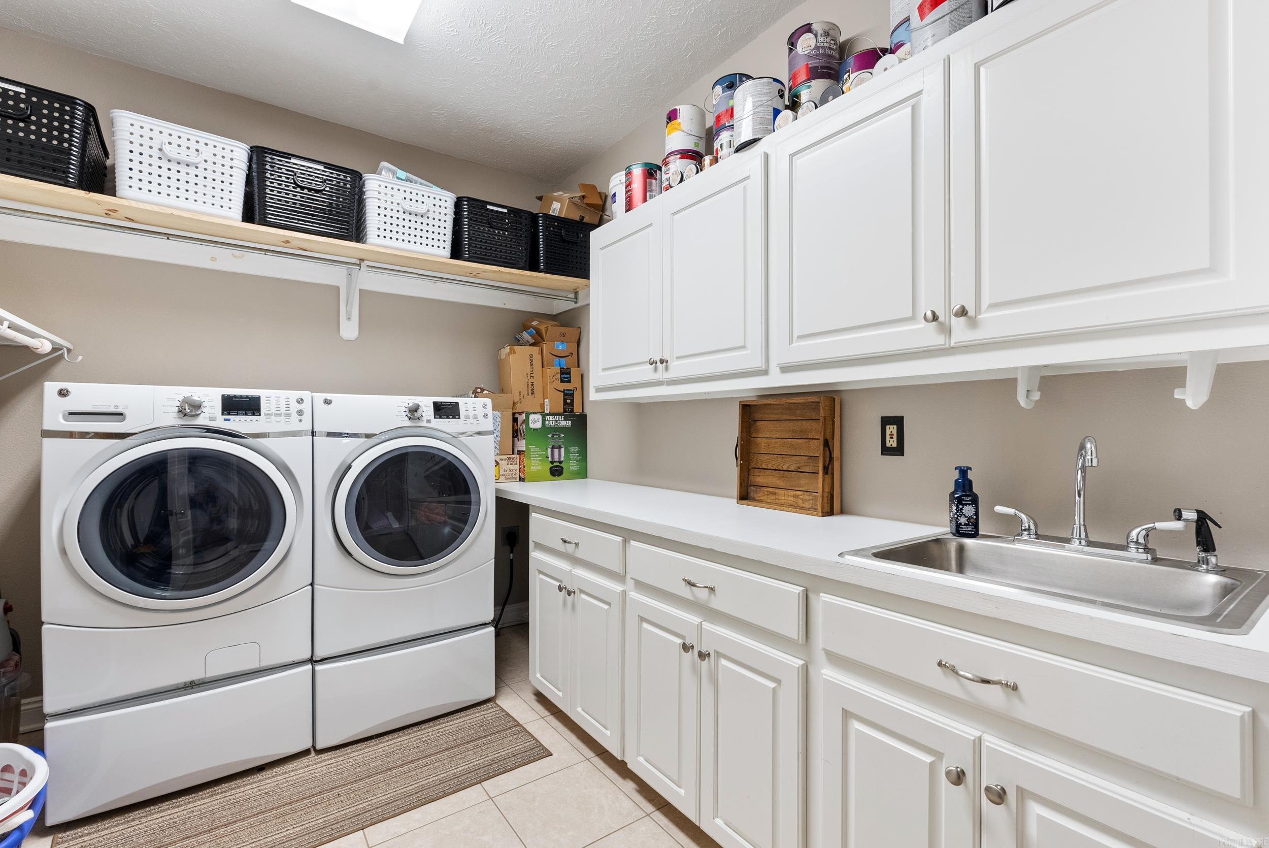 RIVER RANCH - Residential