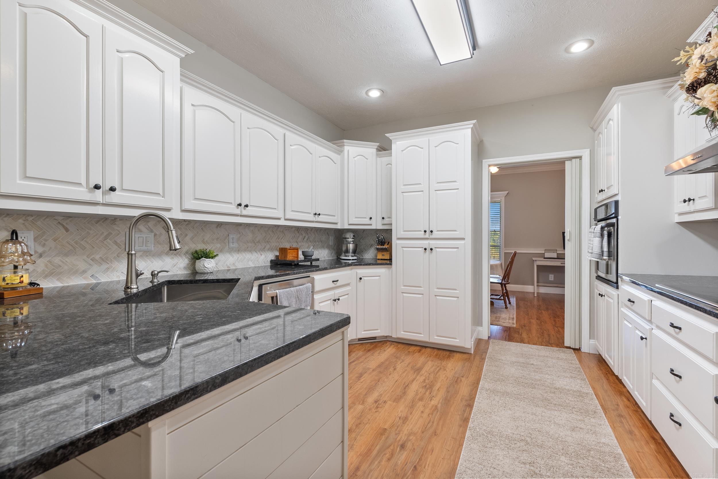 RIVER RANCH - Residential