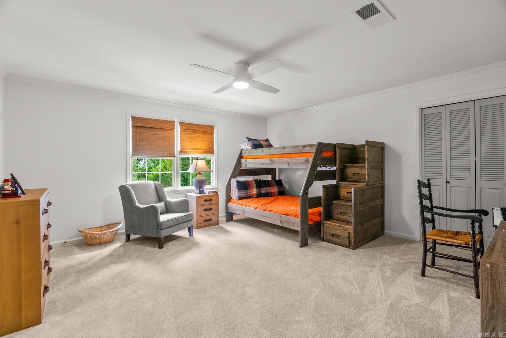 RIVERVIEW MANOR - Residential