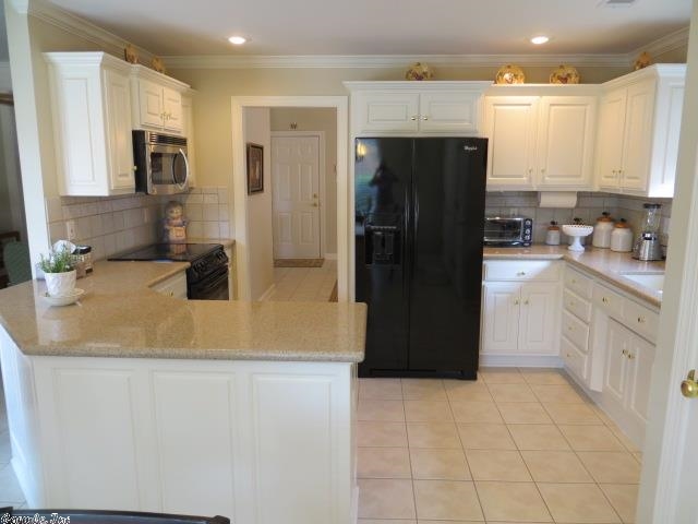 COUNTRY CLUB OF ARK THE - Residential