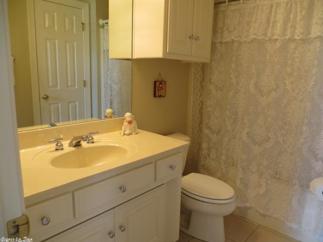 COUNTRY CLUB OF ARK THE - Residential