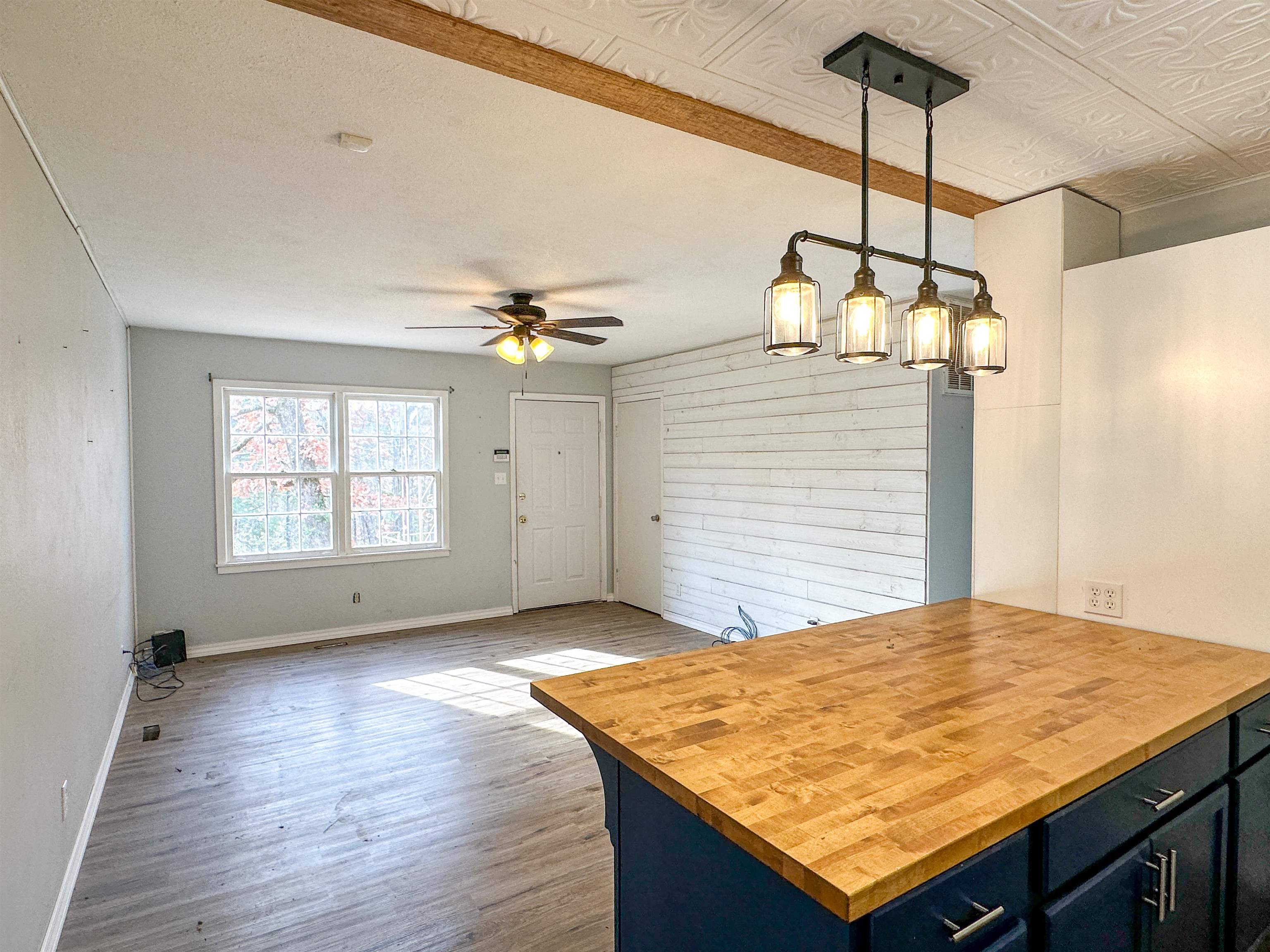 Dakota Second - Residential