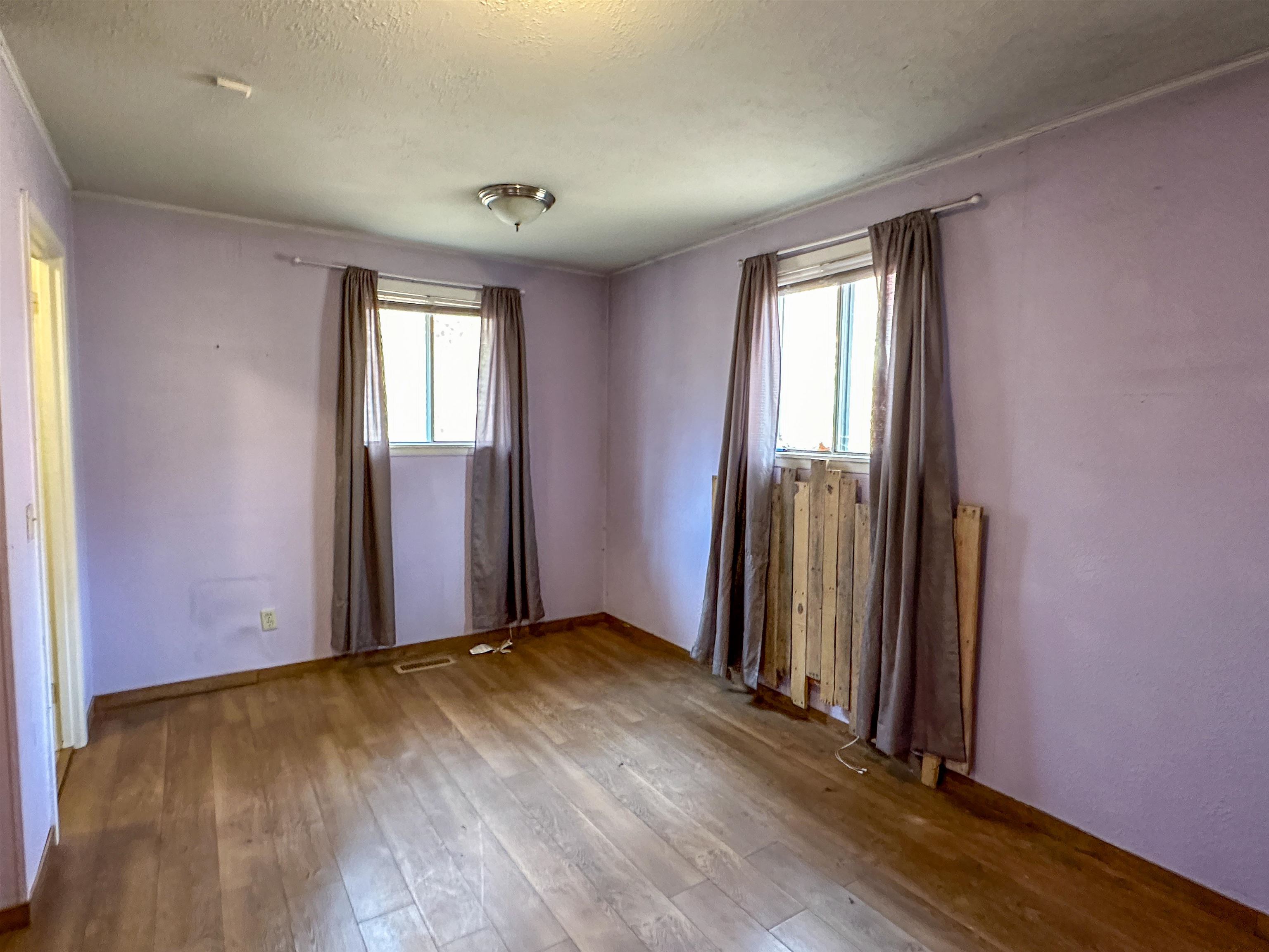 Dakota Second - Residential