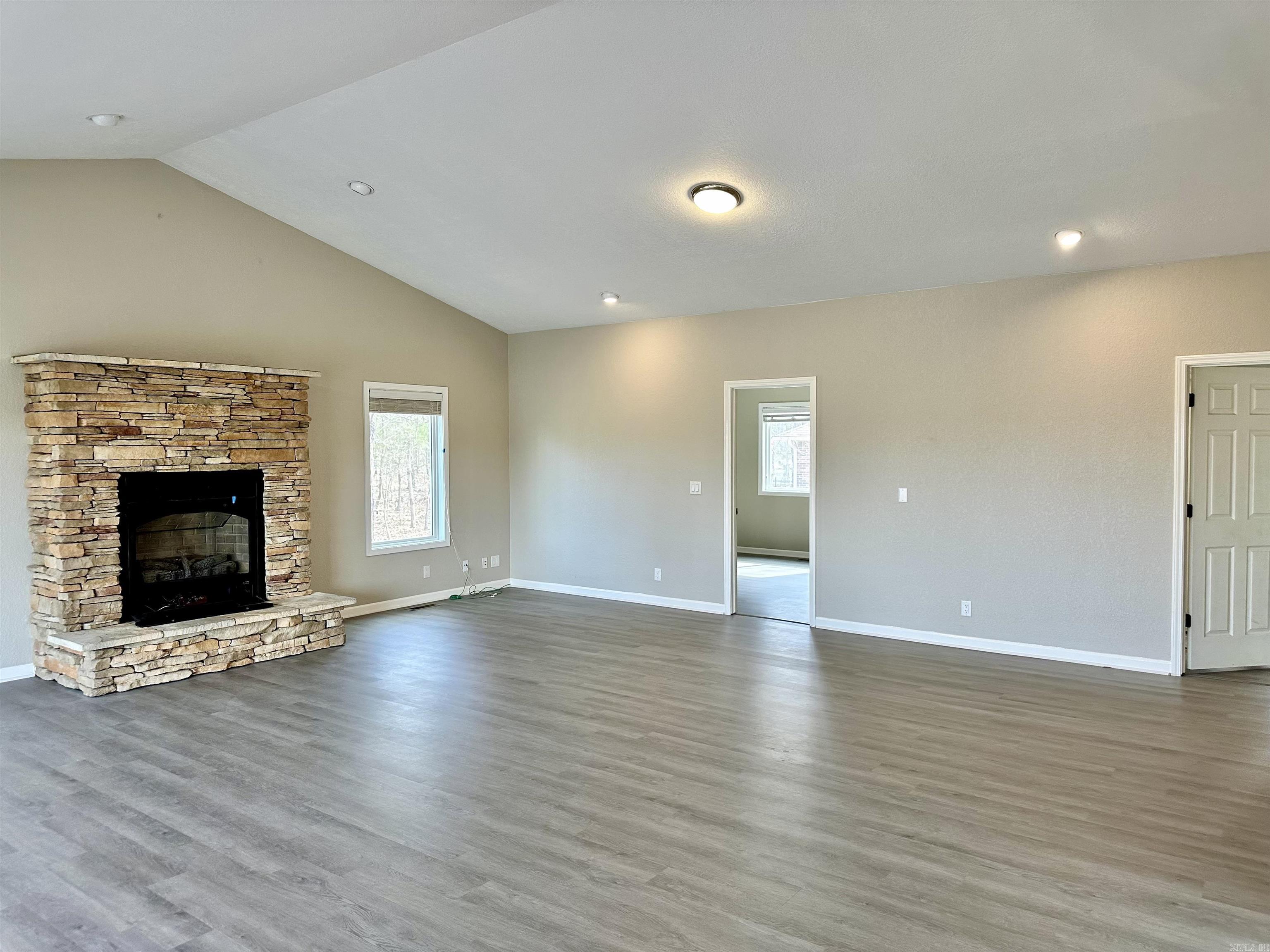 Saldana - Residential