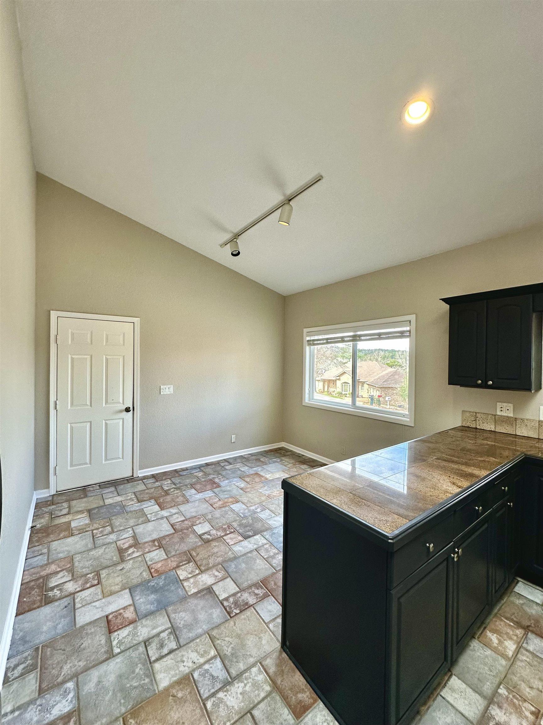 Saldana - Residential