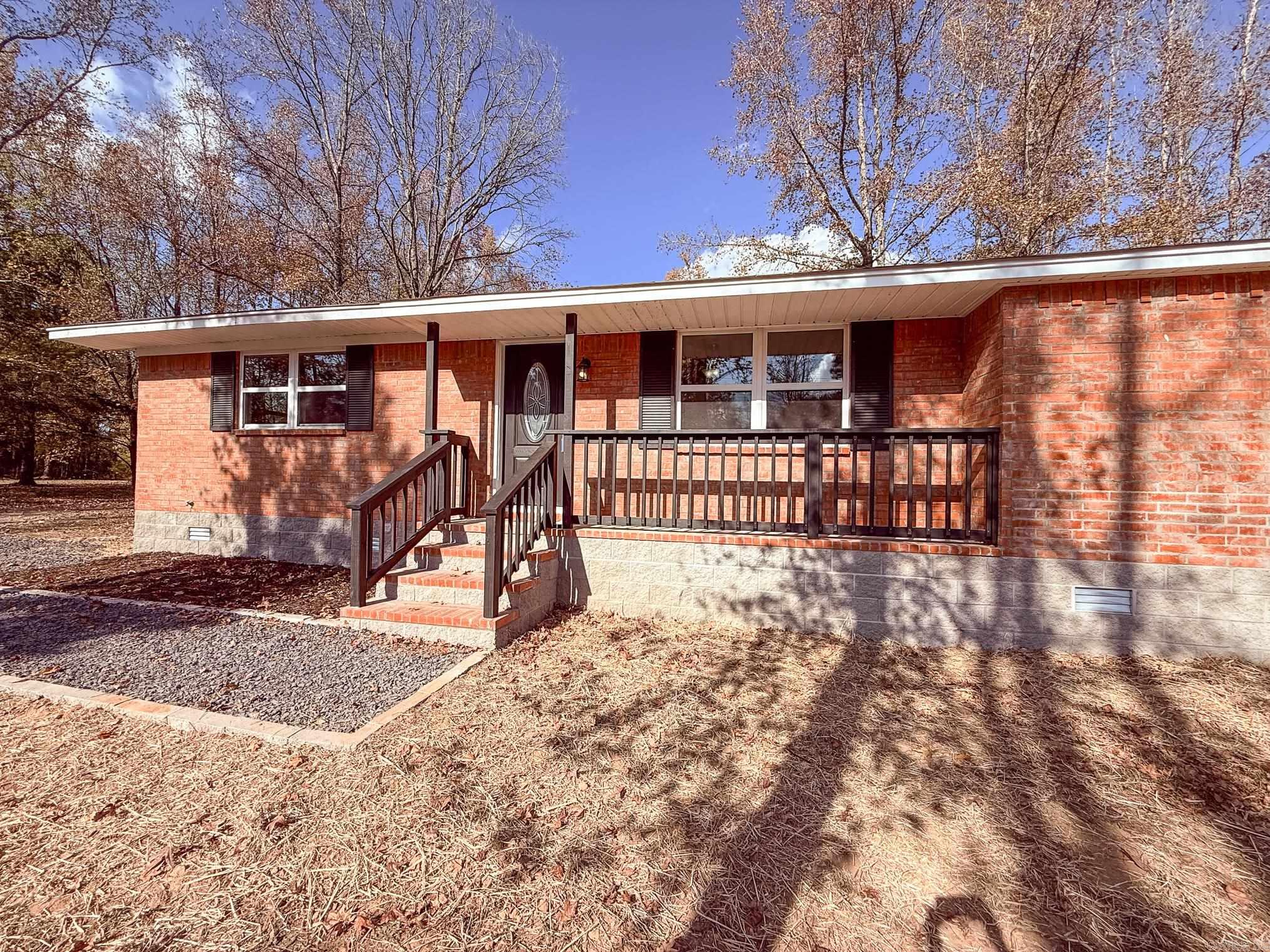 SUNNYVALE ACRES - Residential