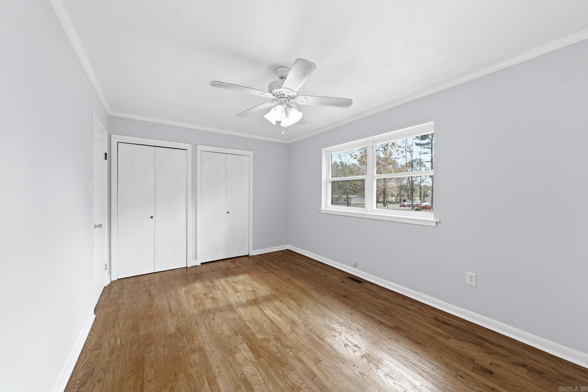 SUNNYVALE ACRES - Residential