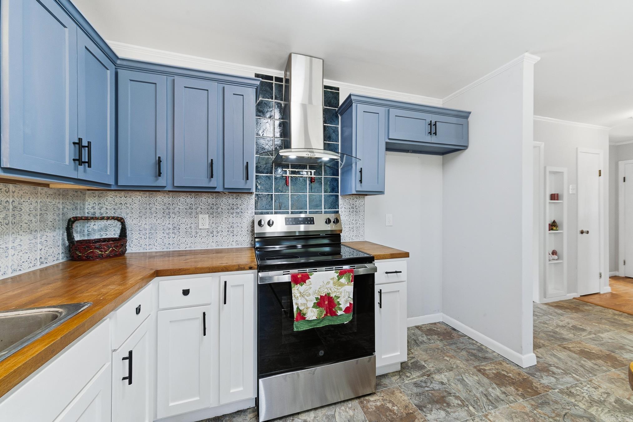 SUNNYVALE ACRES - Residential