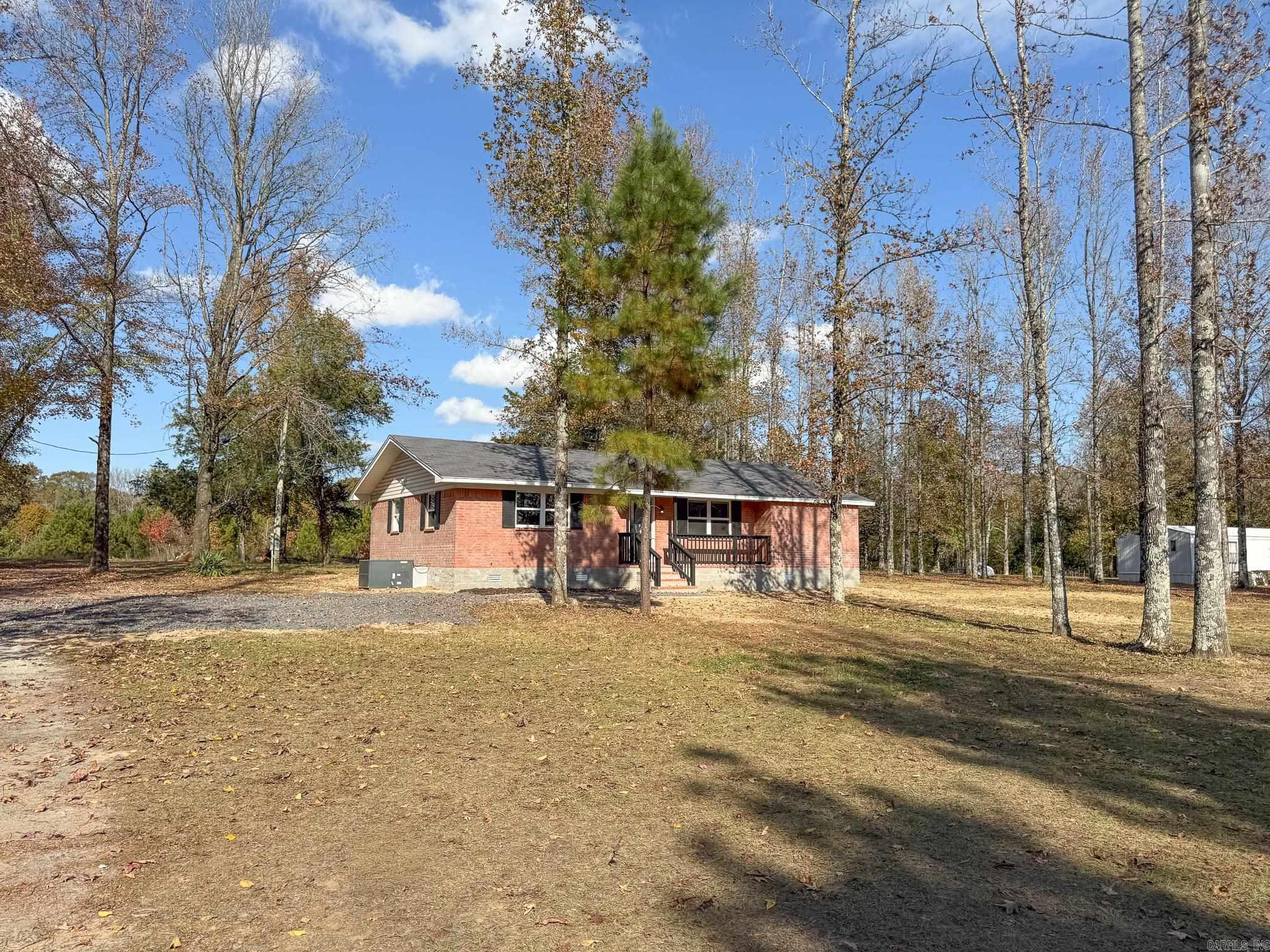 SUNNYVALE ACRES - Residential