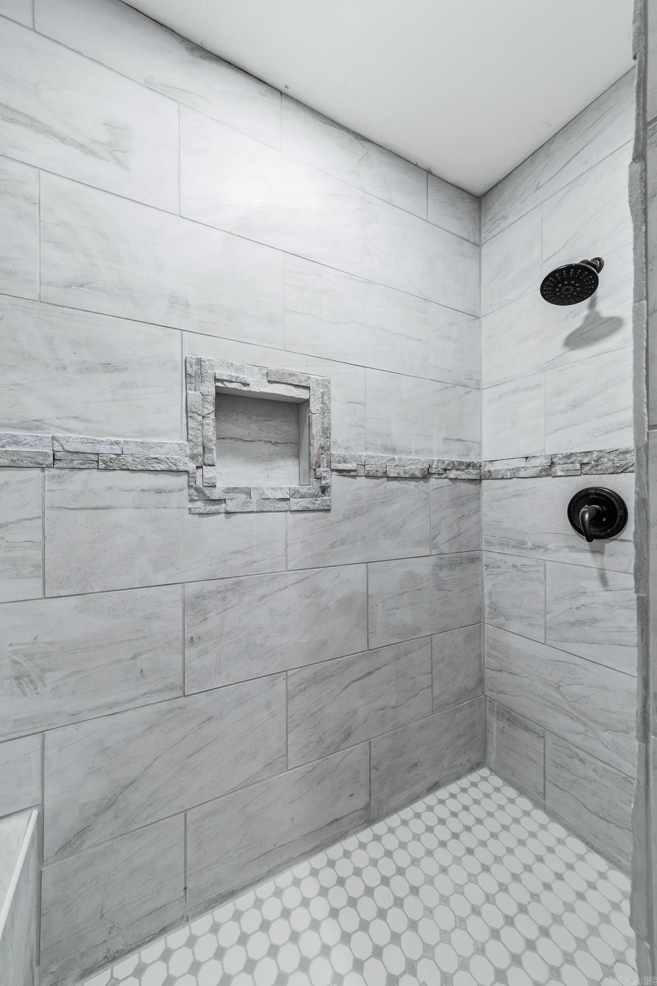 SUNNYVALE ACRES - Residential