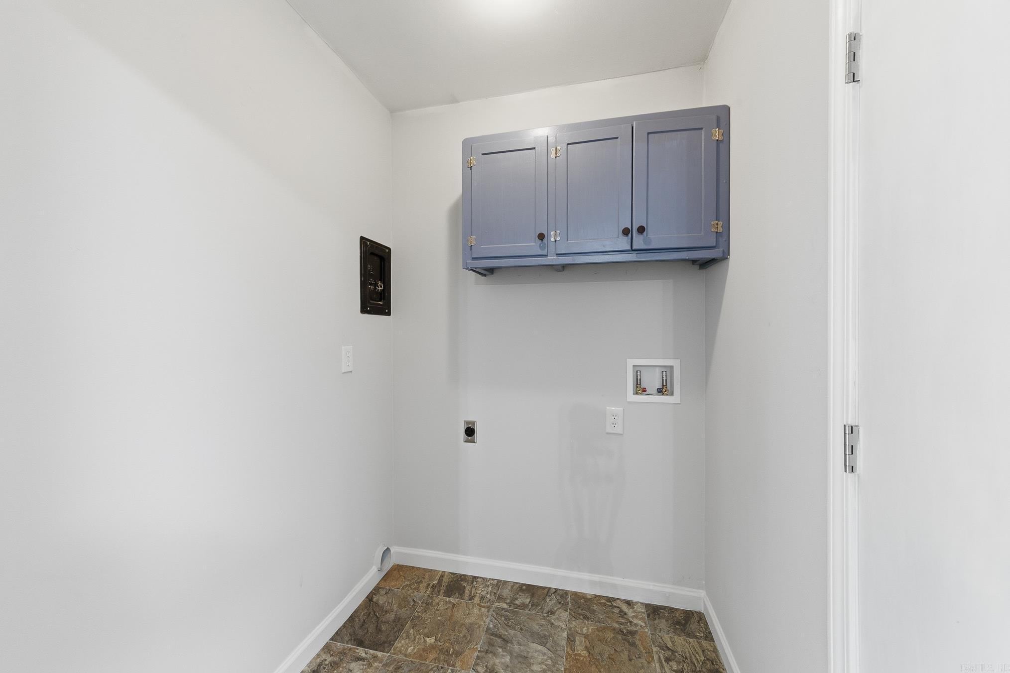 SUNNYVALE ACRES - Residential