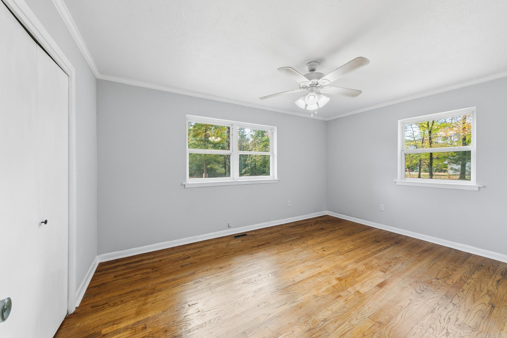 SUNNYVALE ACRES - Residential