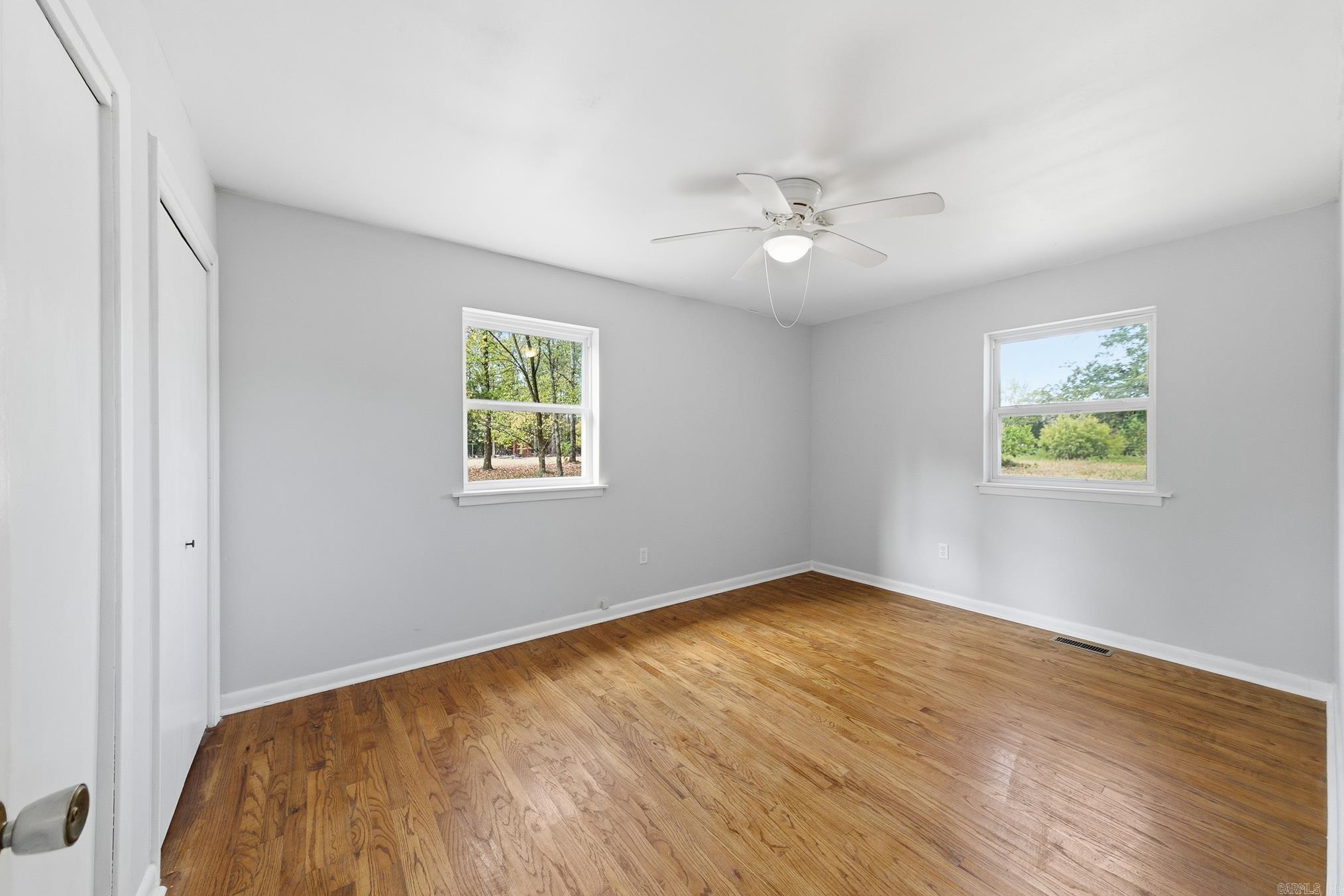 SUNNYVALE ACRES - Residential