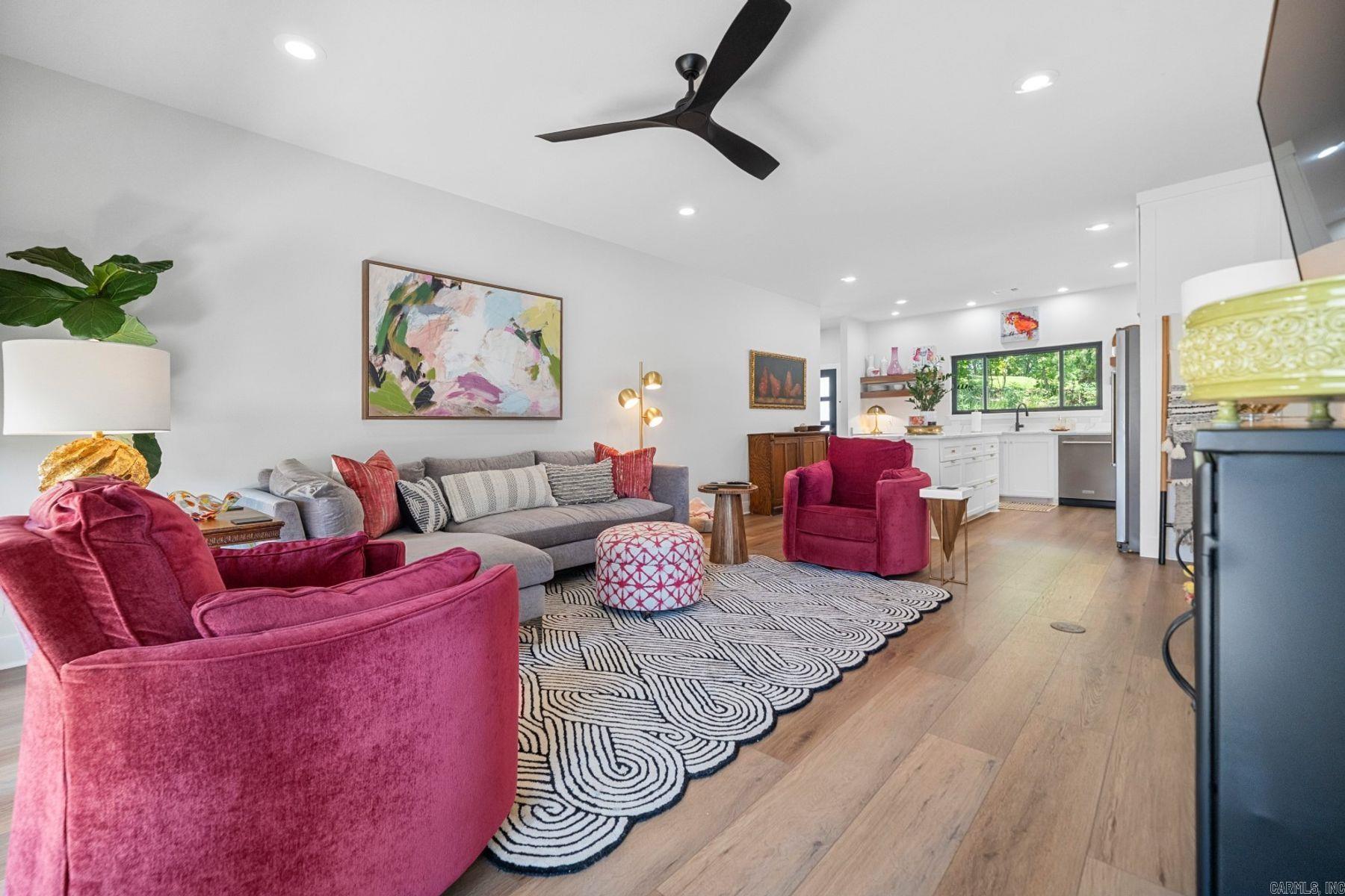 TWIN POINTS - Residential