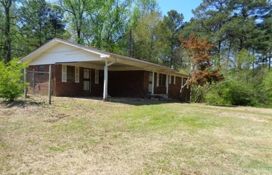 One story brick home on three lots in the Sardis Community. Minutes from Little Rock or Bryant. Nice quiet area within minutes of the freeway. Agents see confidential remarks for offer instructions.