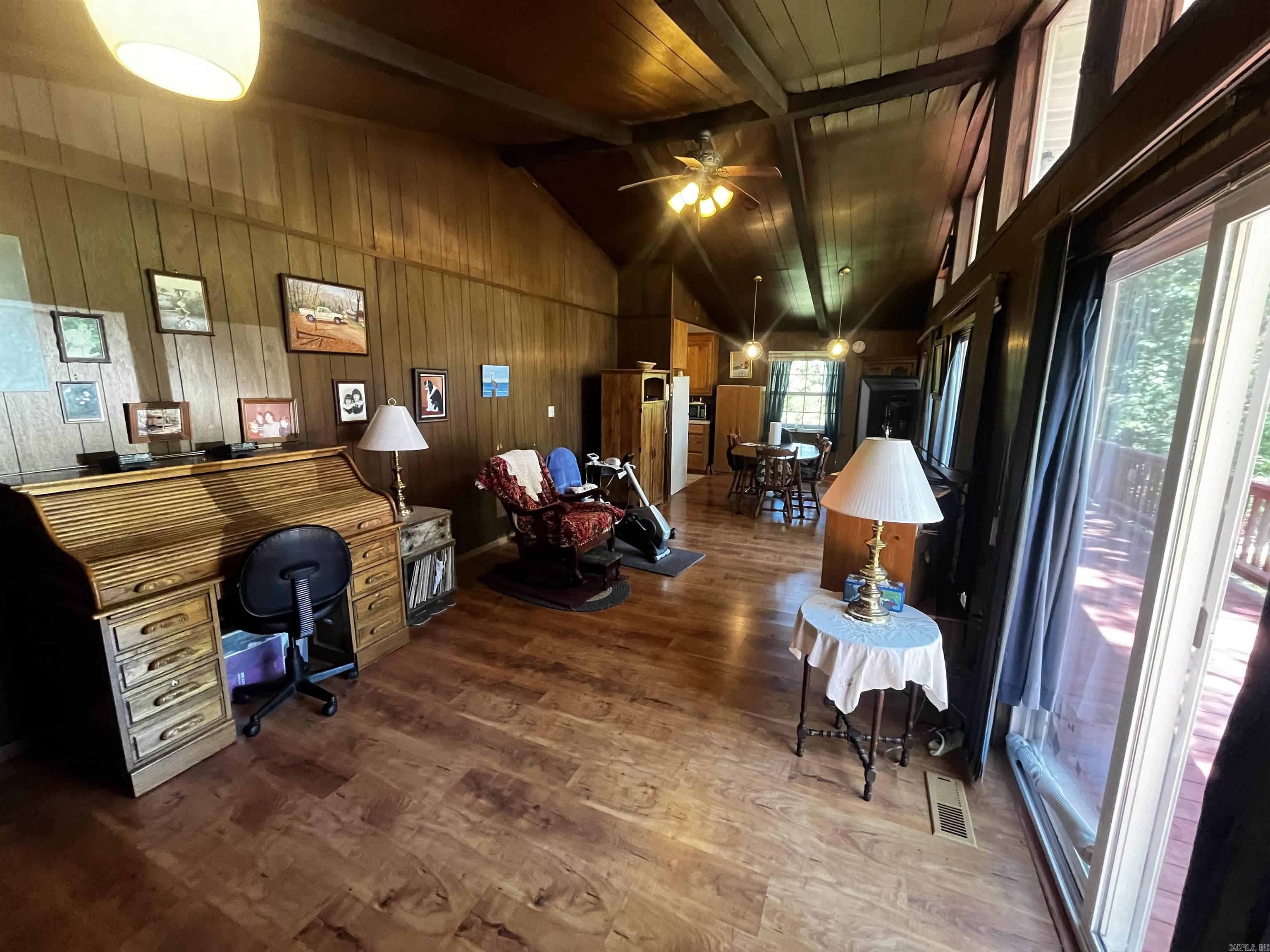 PIONEER PARK - Residential