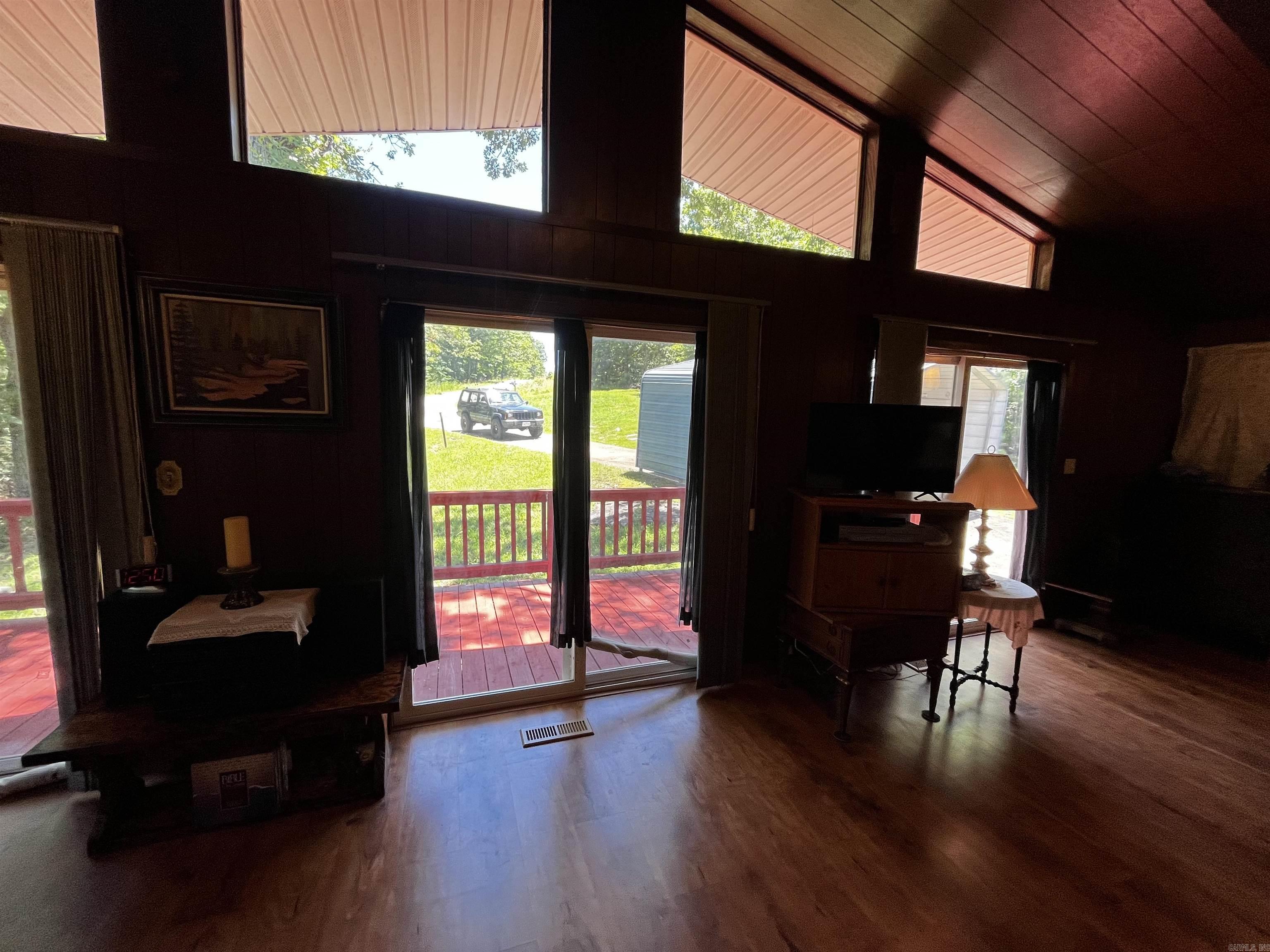 PIONEER PARK - Residential