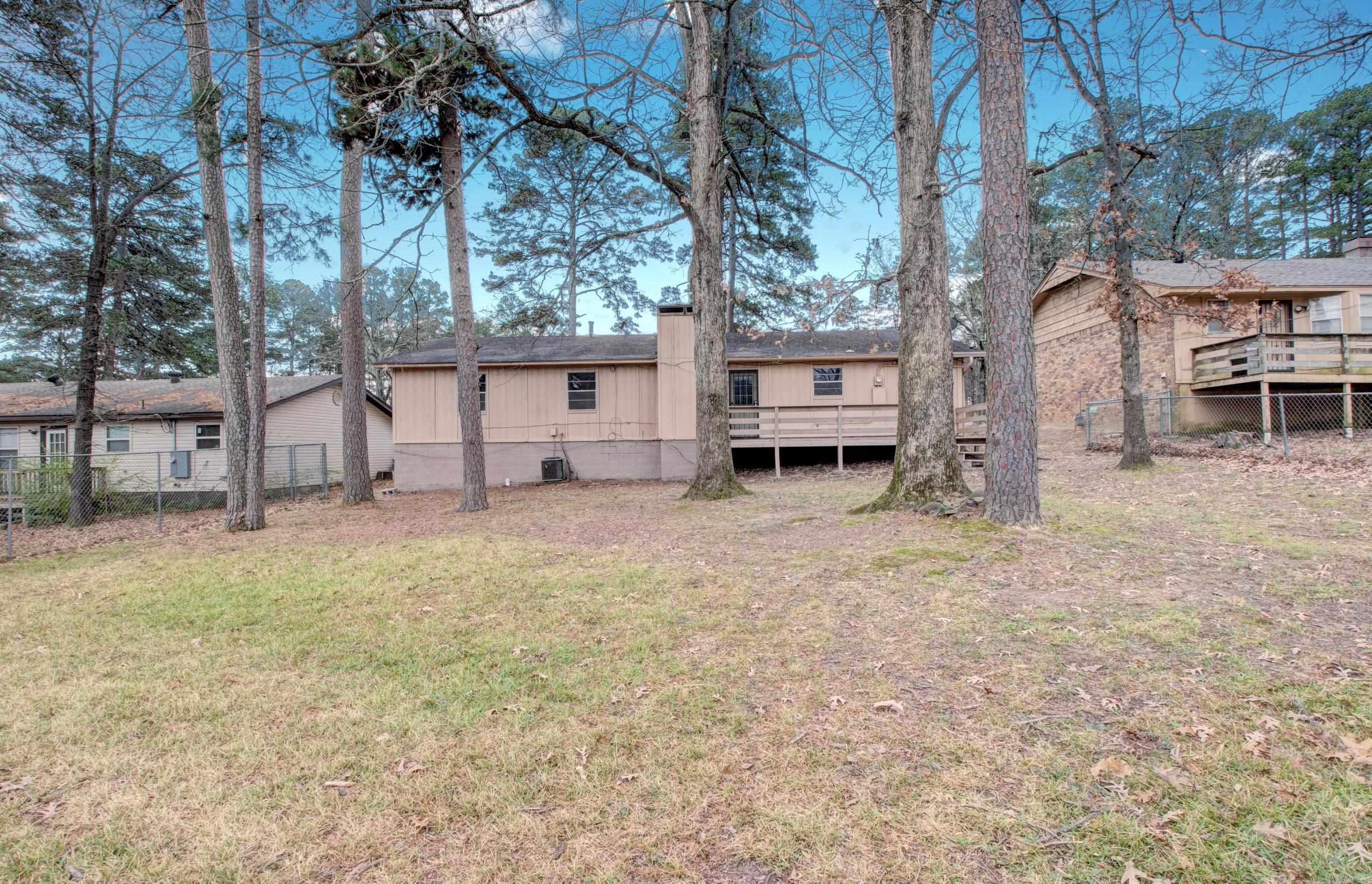 TWIN LAKES - Residential