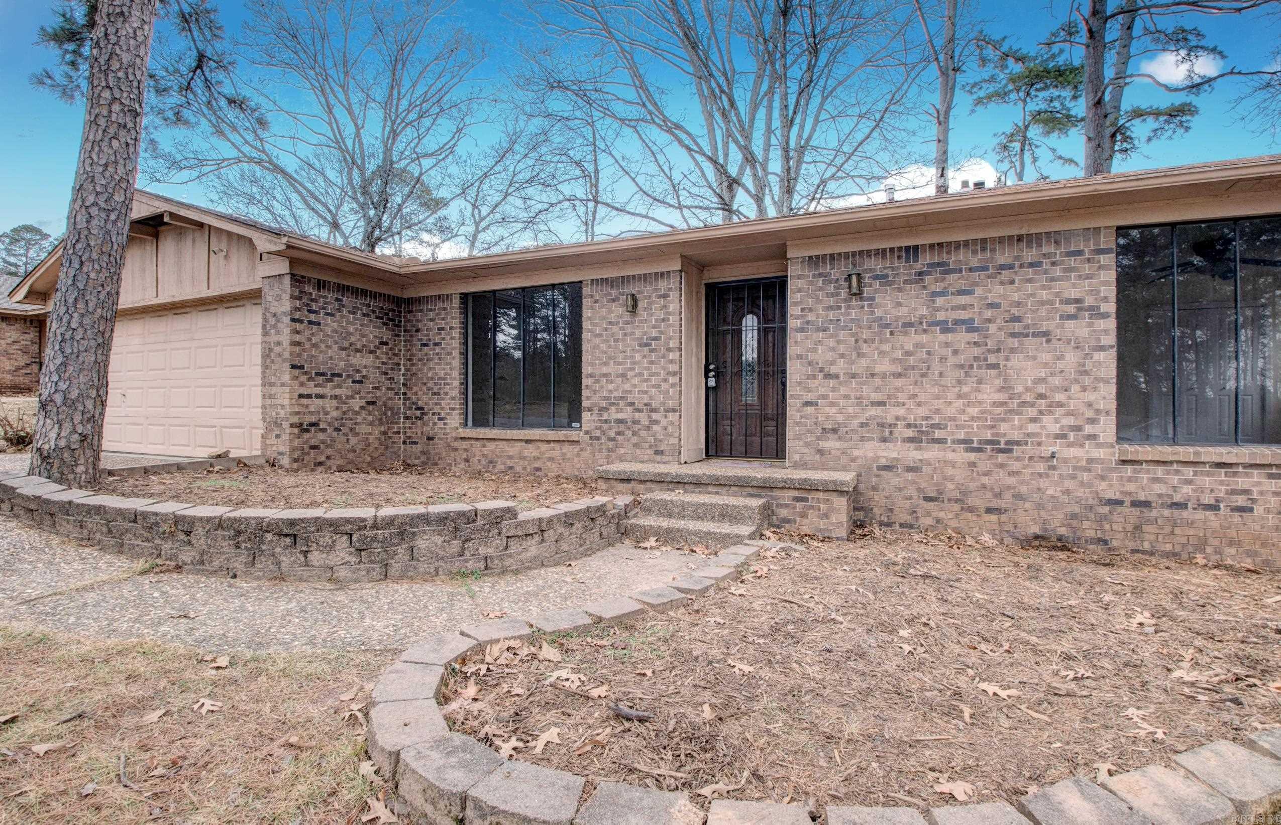 TWIN LAKES - Residential