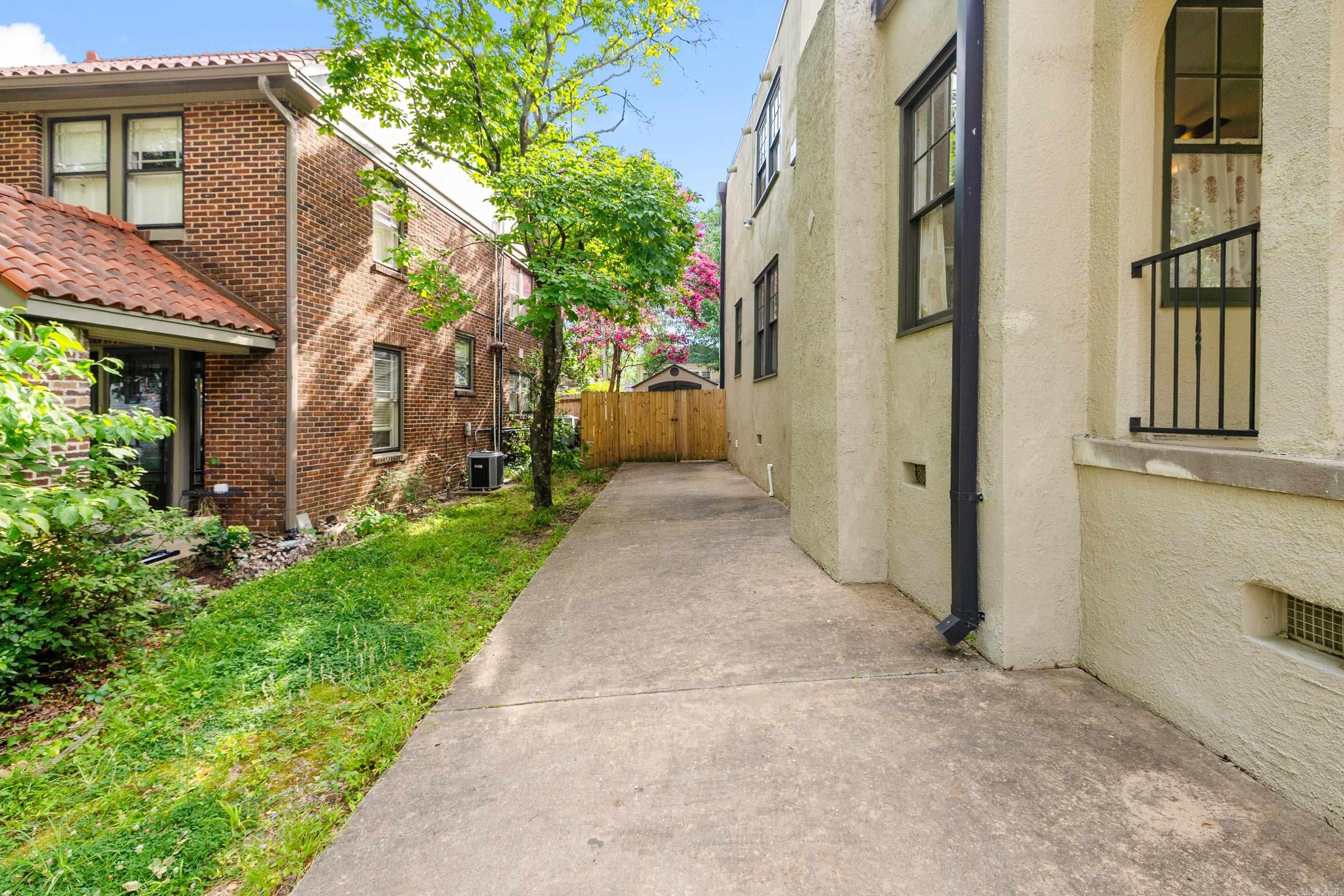 MIDLAND HILLS - Residential