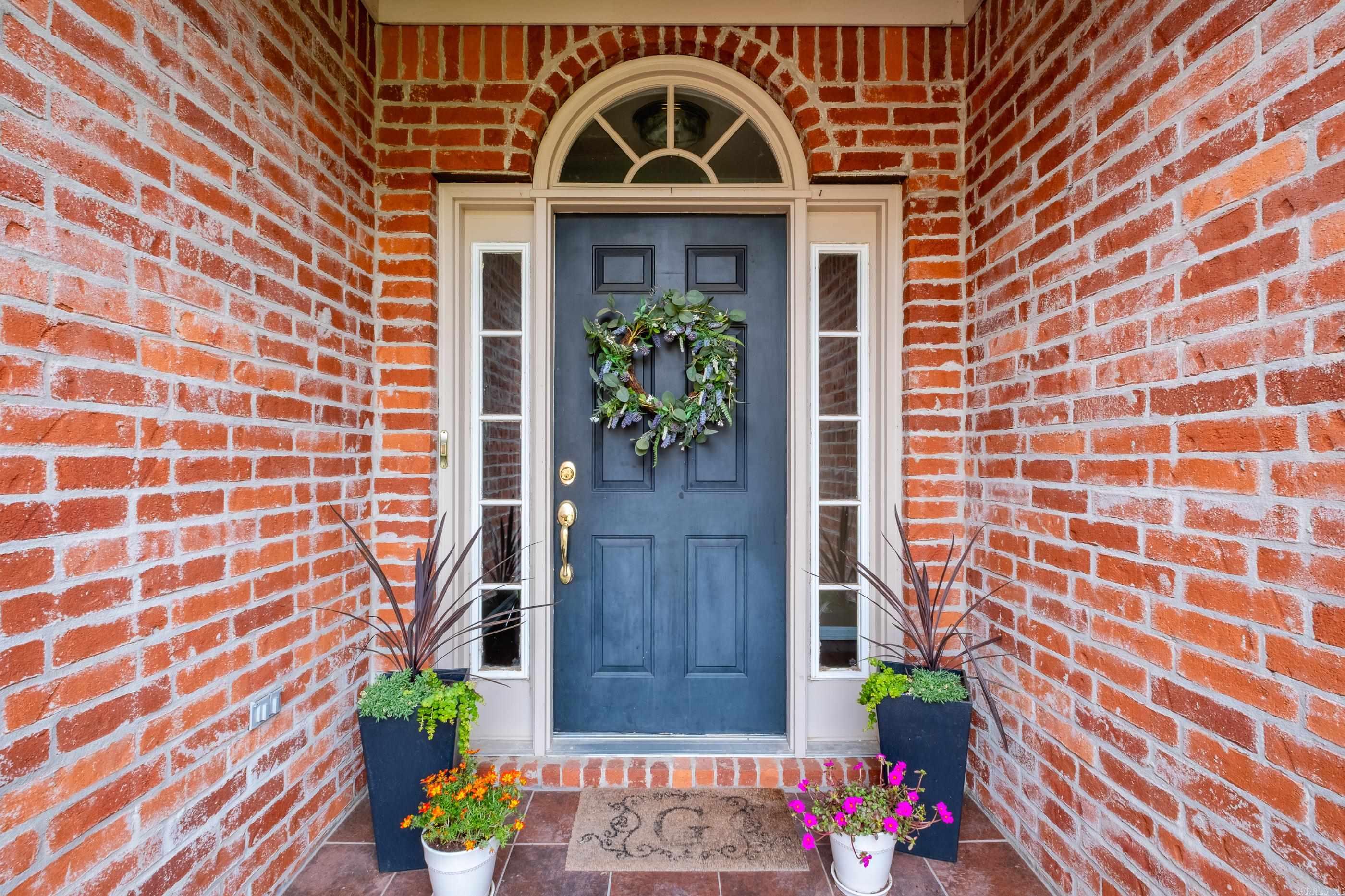 WESTBURY - Residential