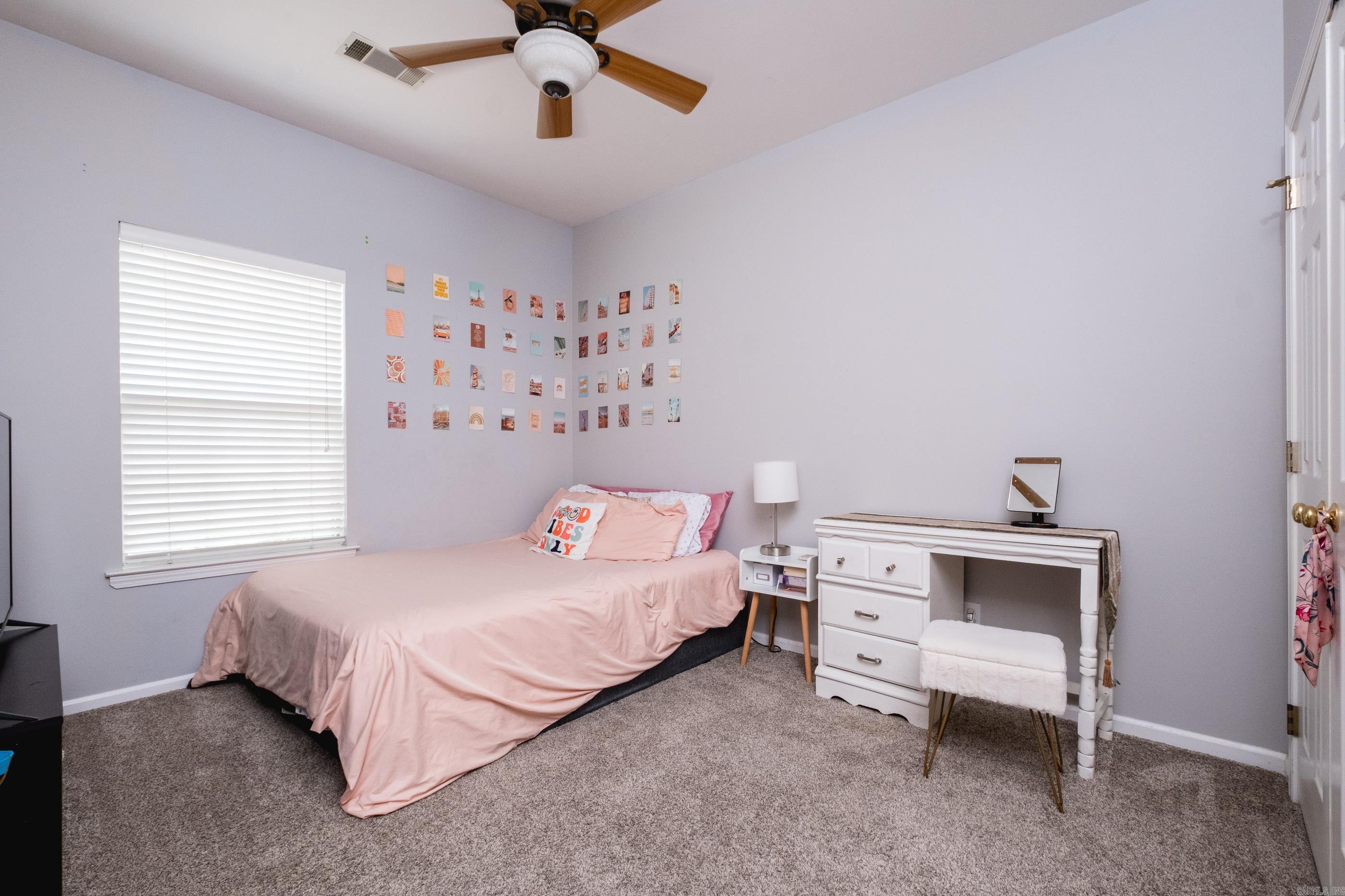 WESTBURY - Residential