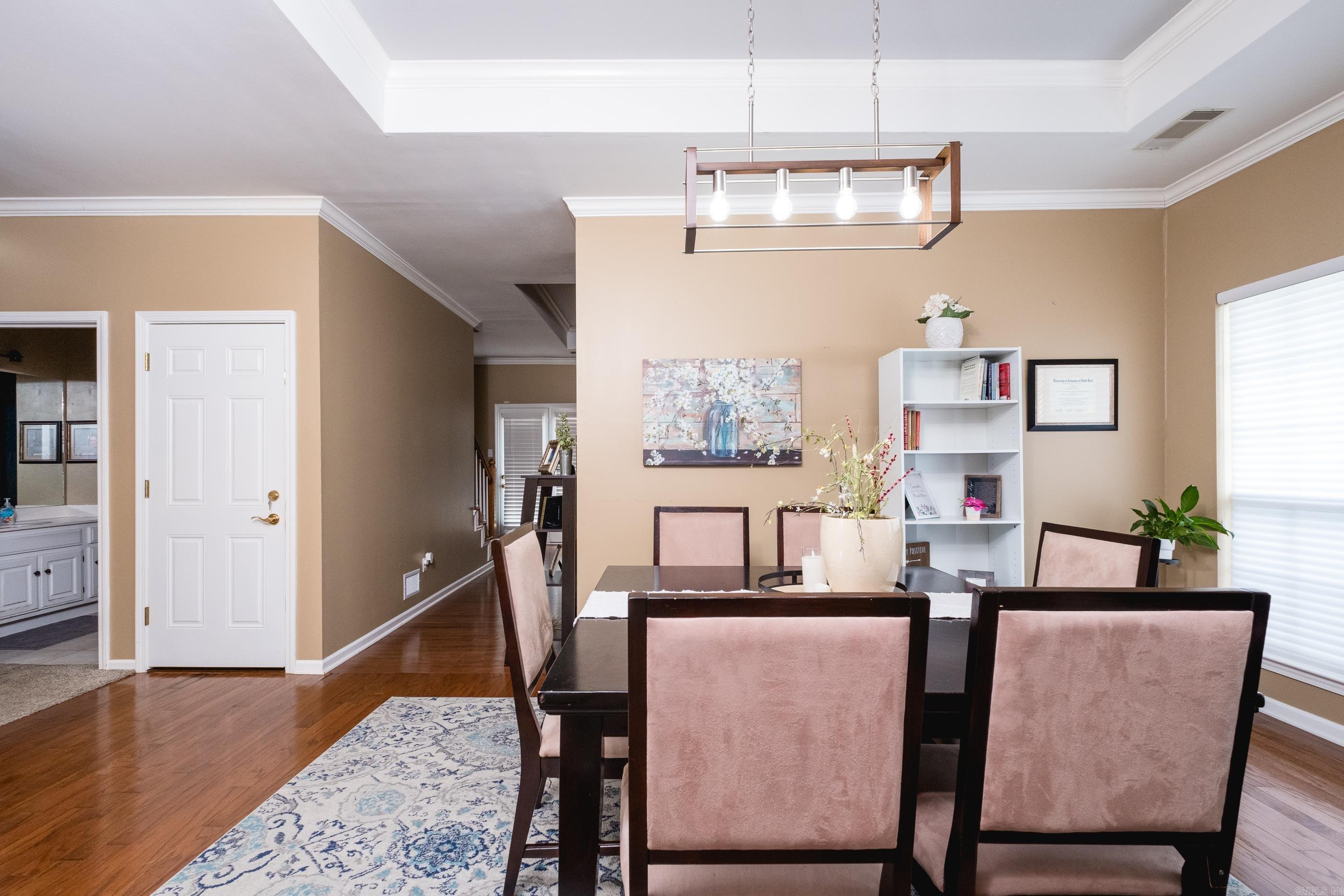 WESTBURY - Residential