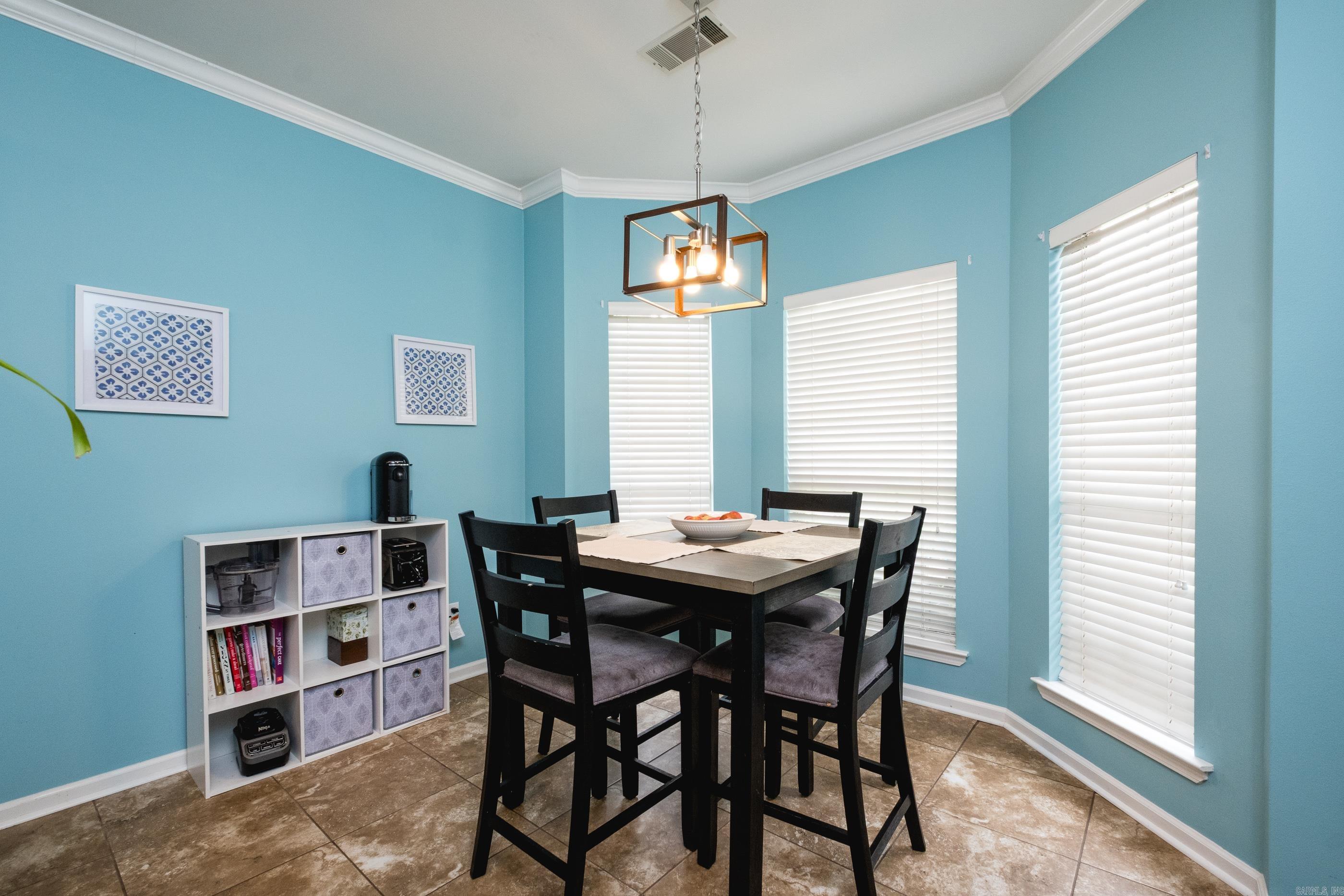 WESTBURY - Residential