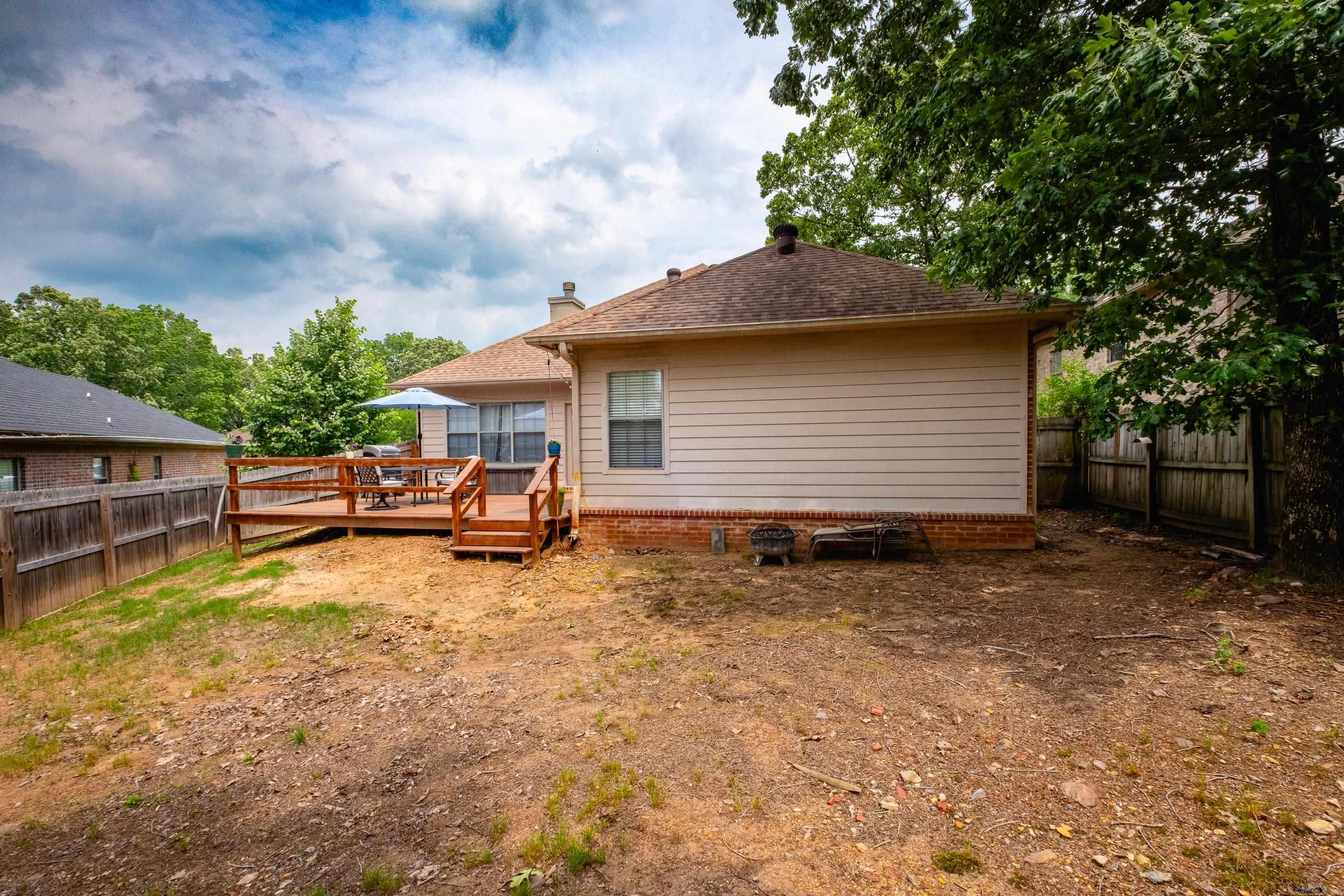 WESTBURY - Residential