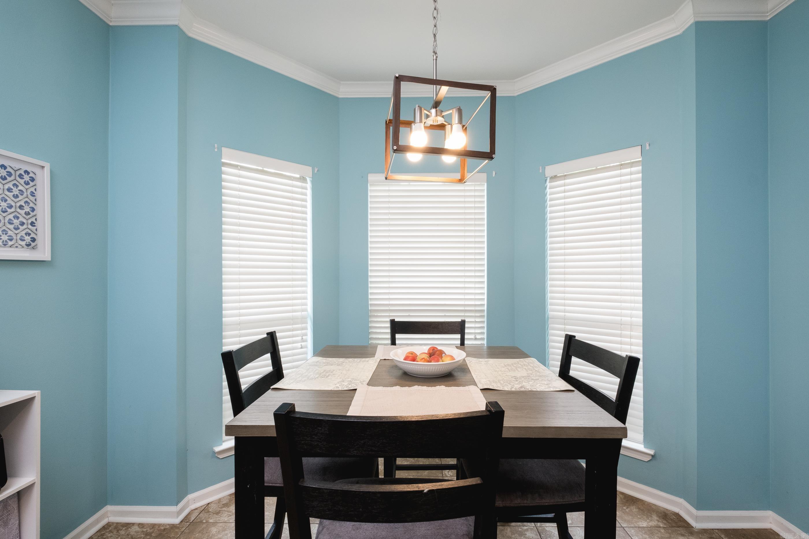 WESTBURY - Residential