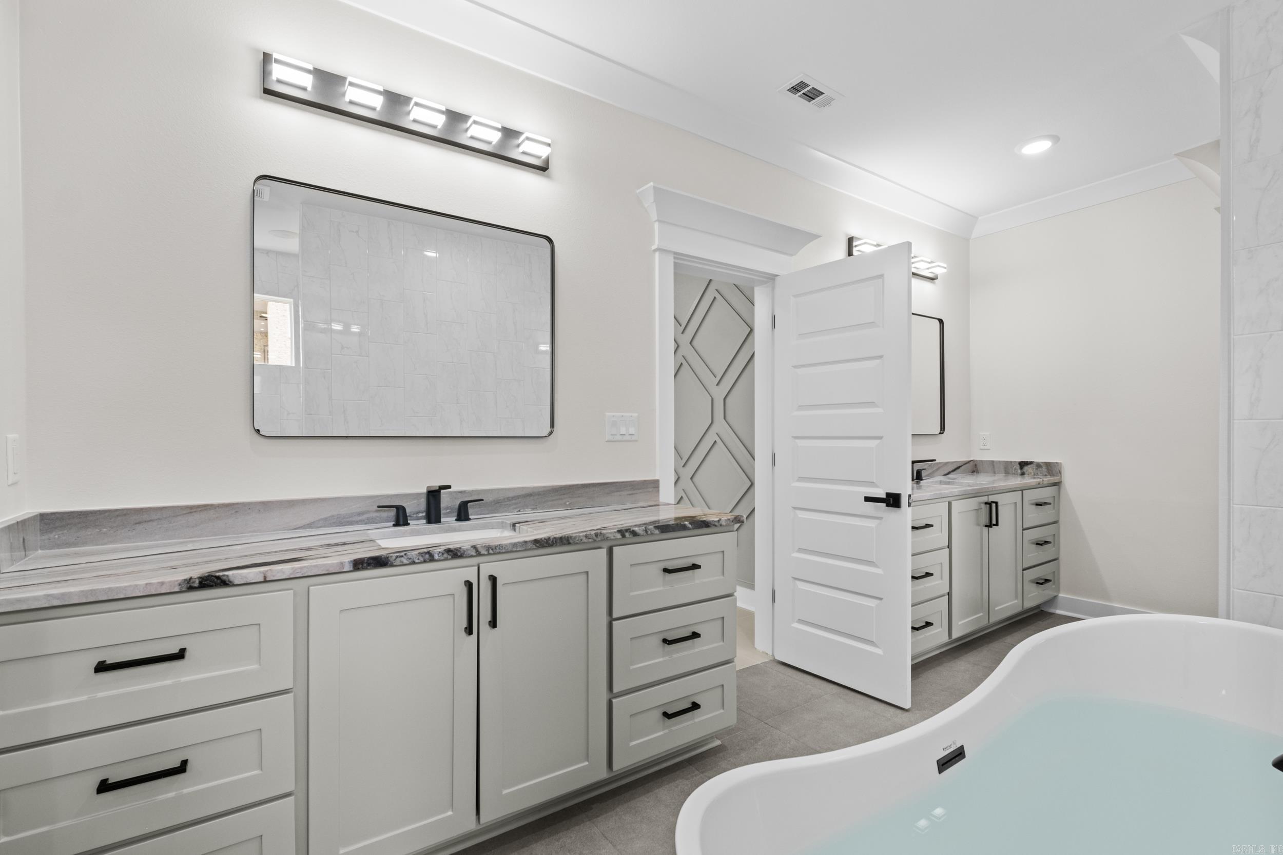 CREEKSIDE ADDN - Residential