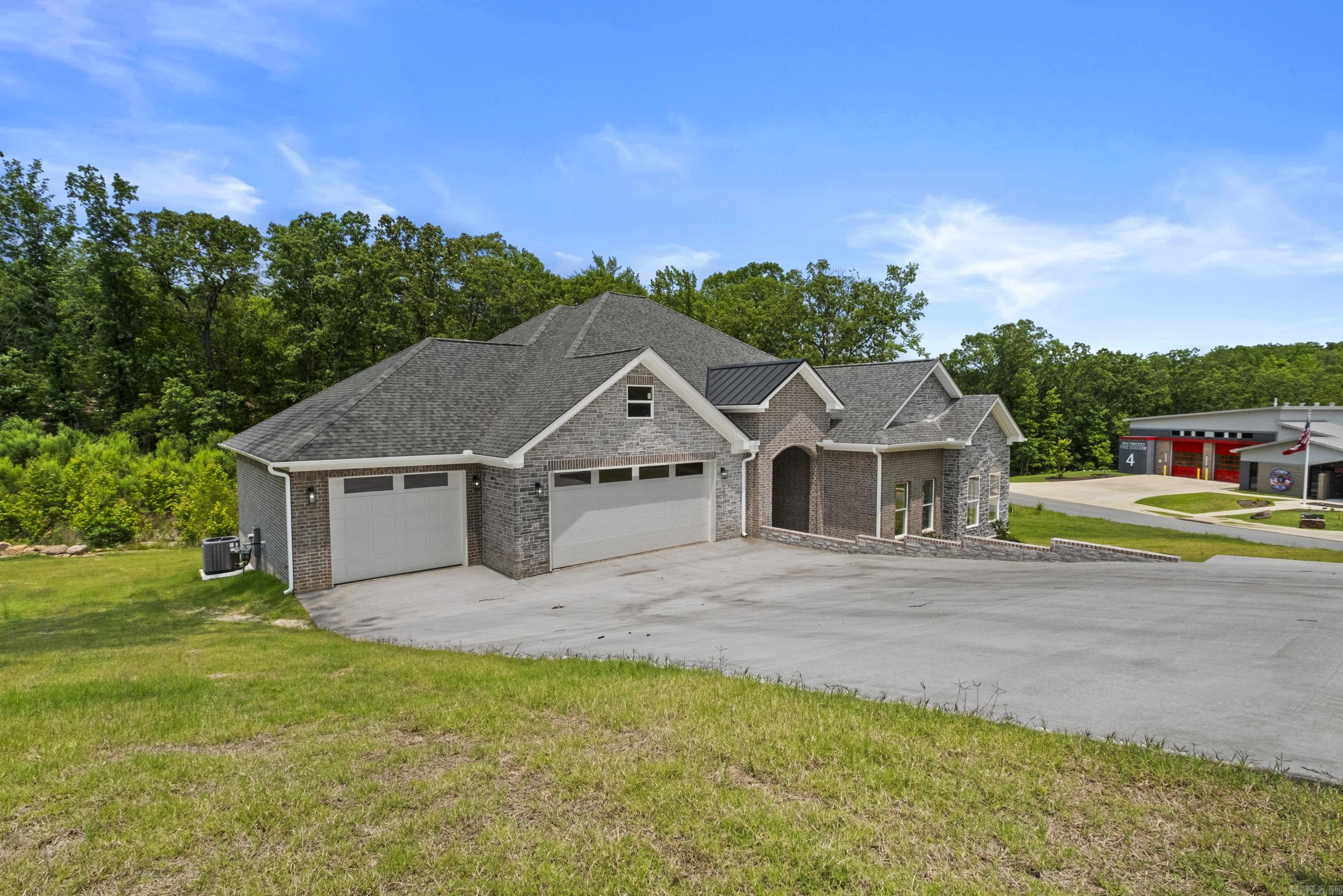 CREEKSIDE ADDN - Residential