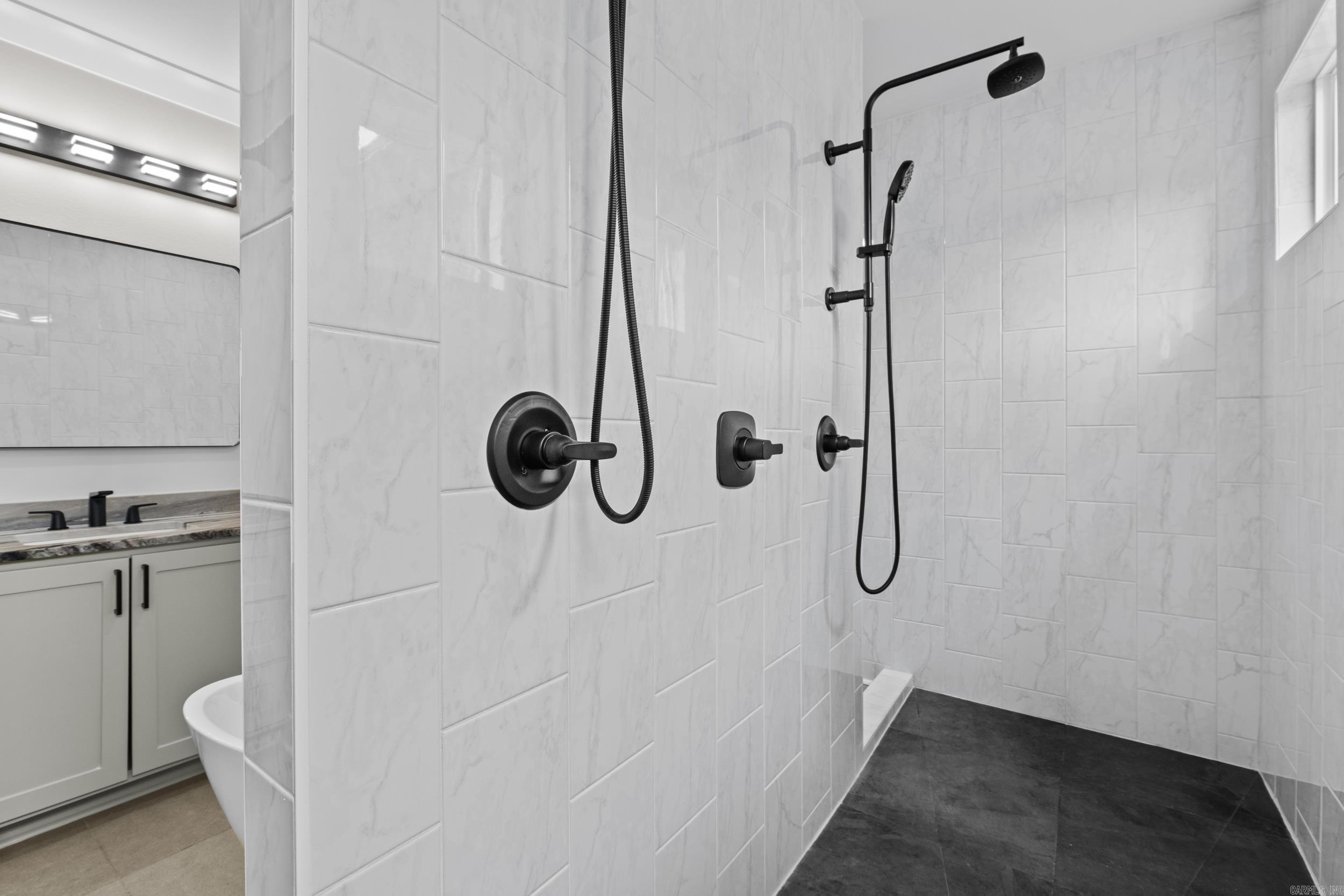 CREEKSIDE ADDN - Residential