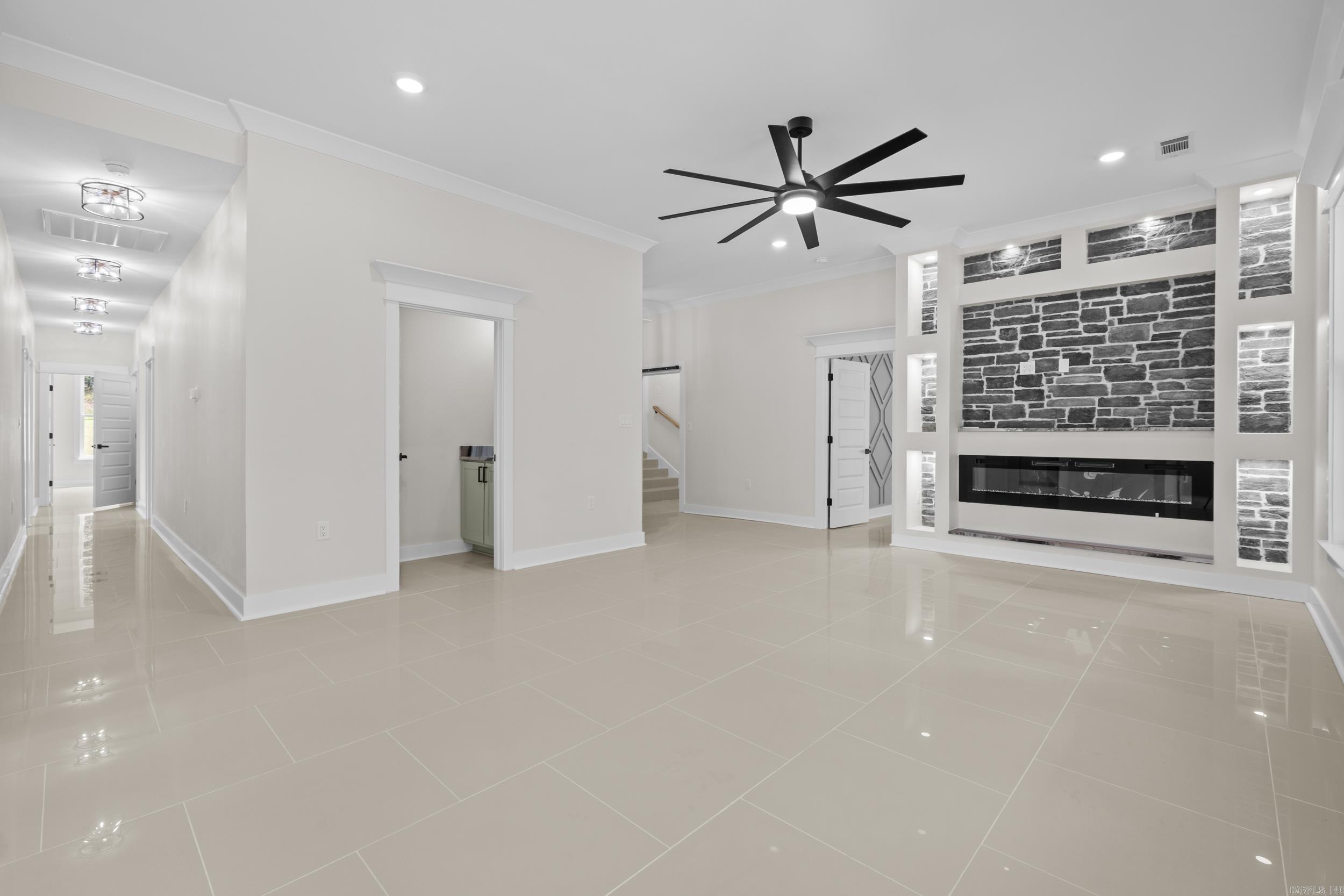 CREEKSIDE ADDN - Residential