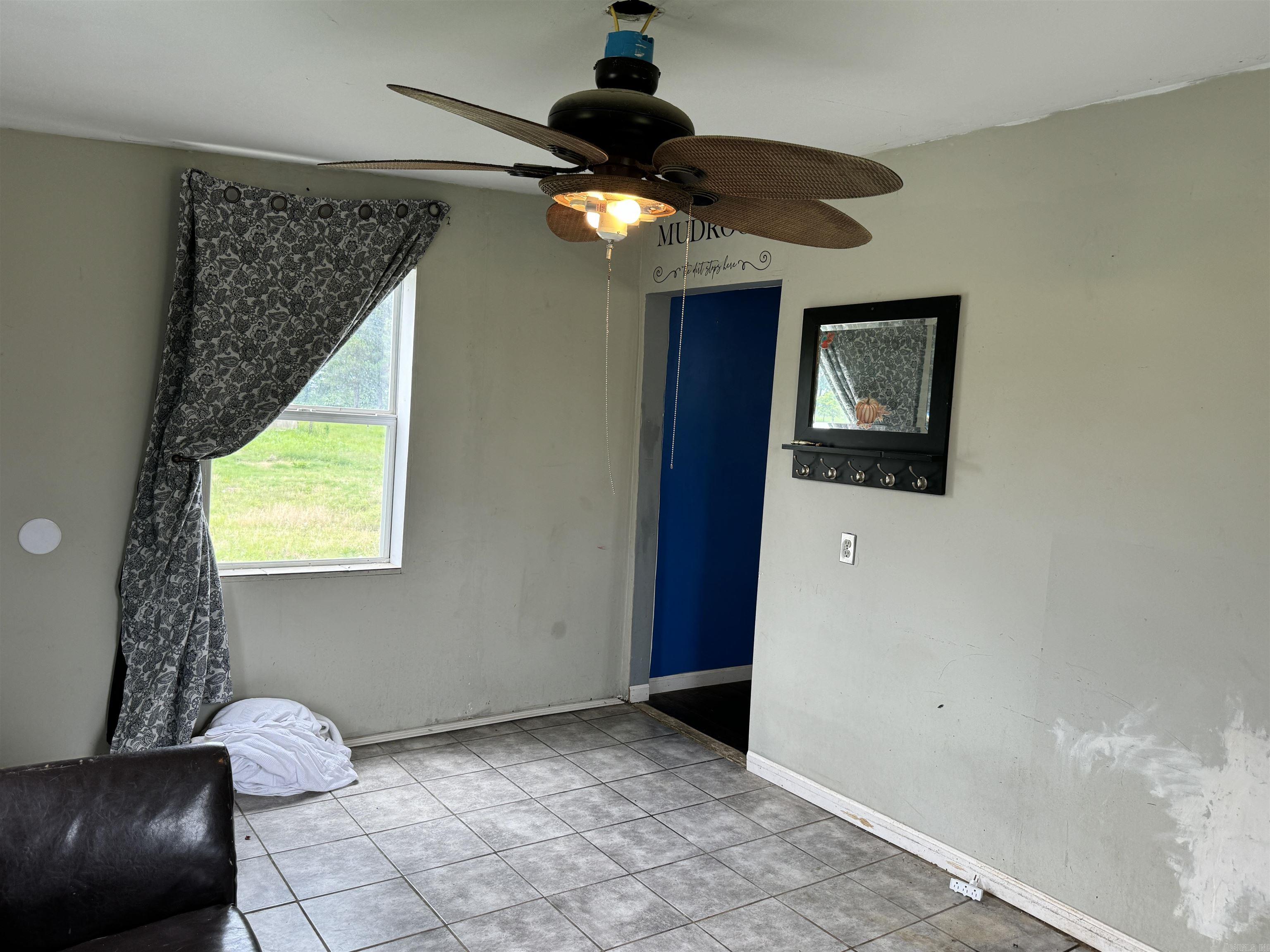 MAYFAIR - Residential