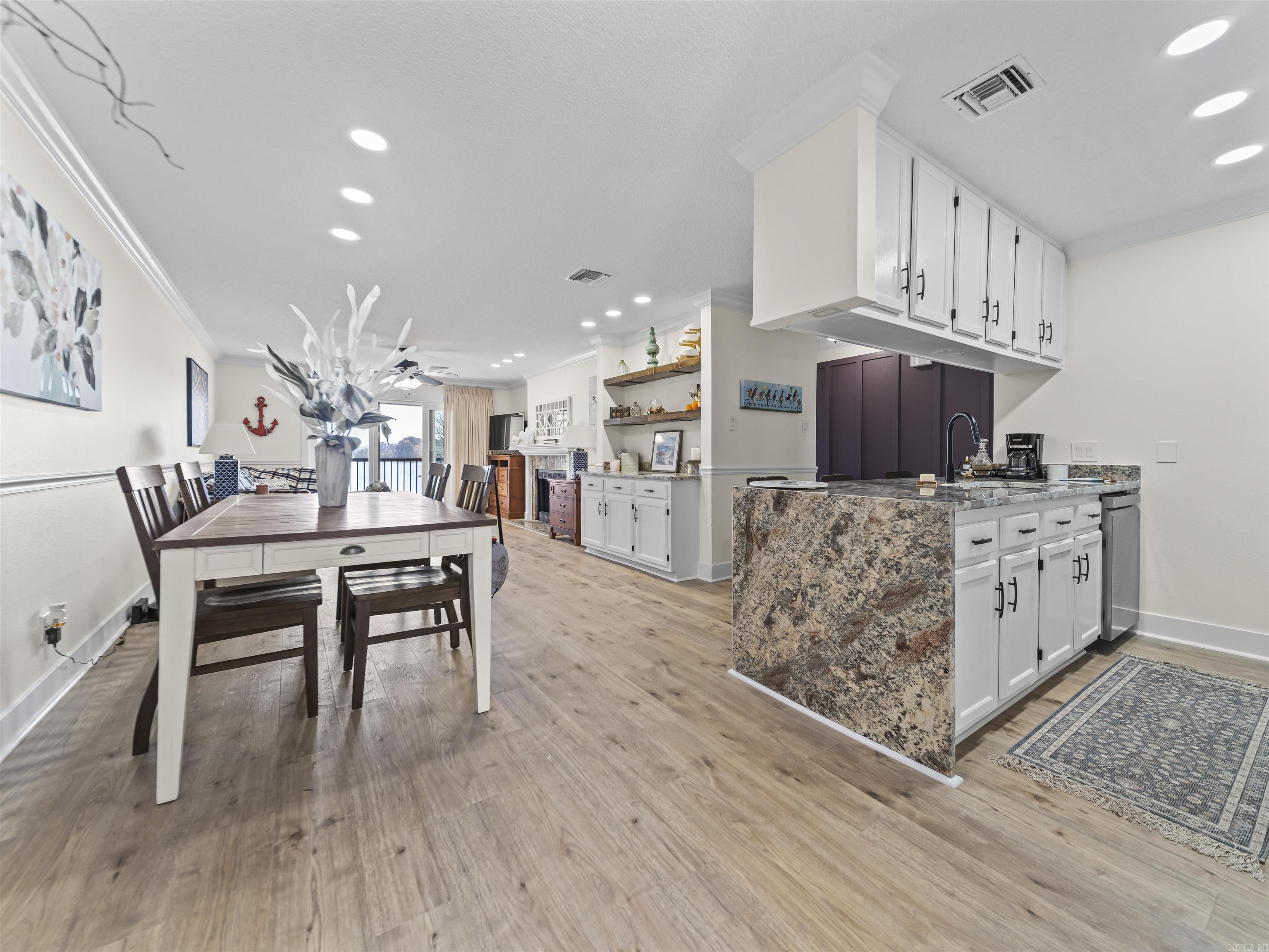 EMERALD ISLE HPR - Residential