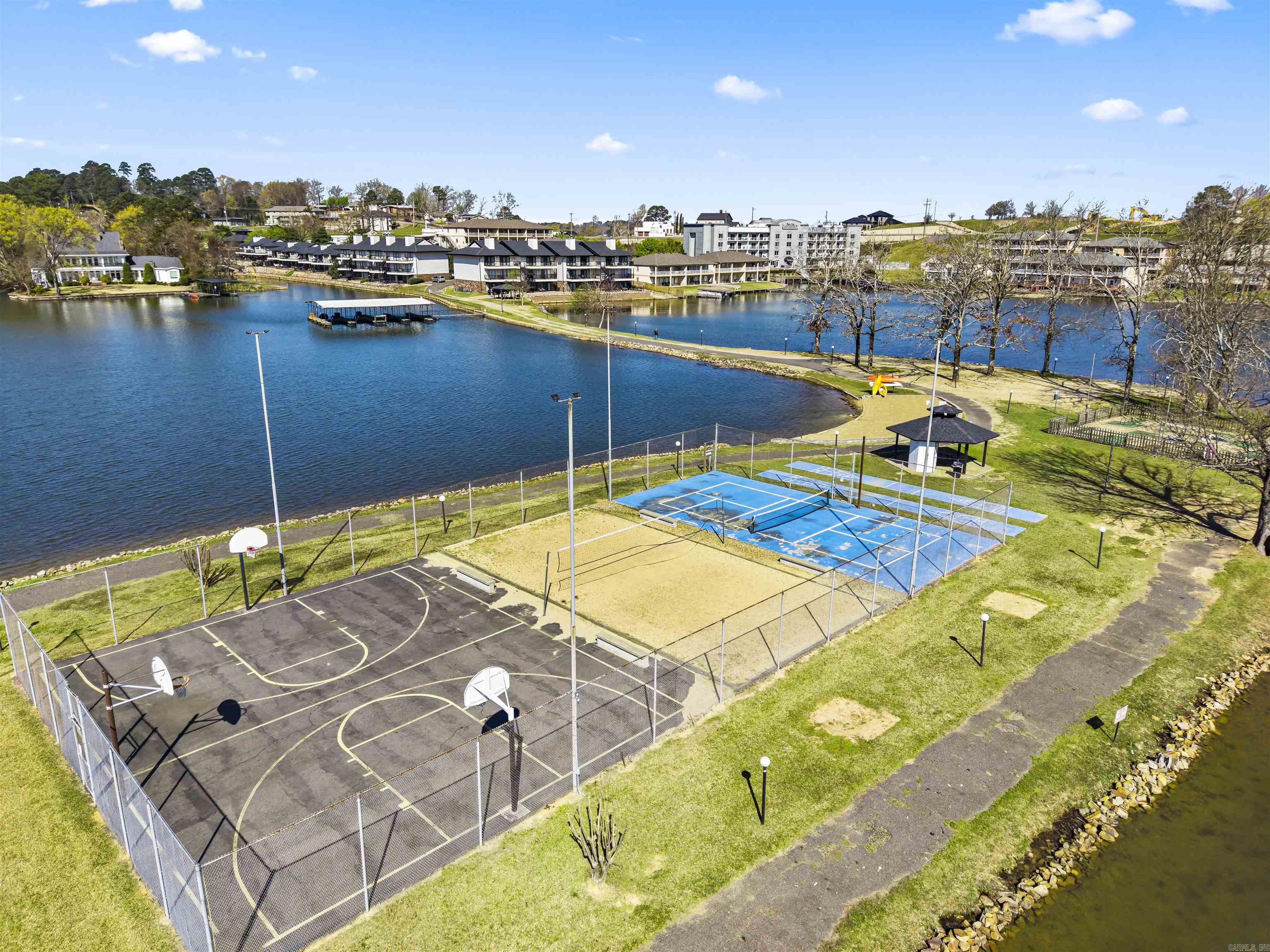 EMERALD ISLE HPR - Residential