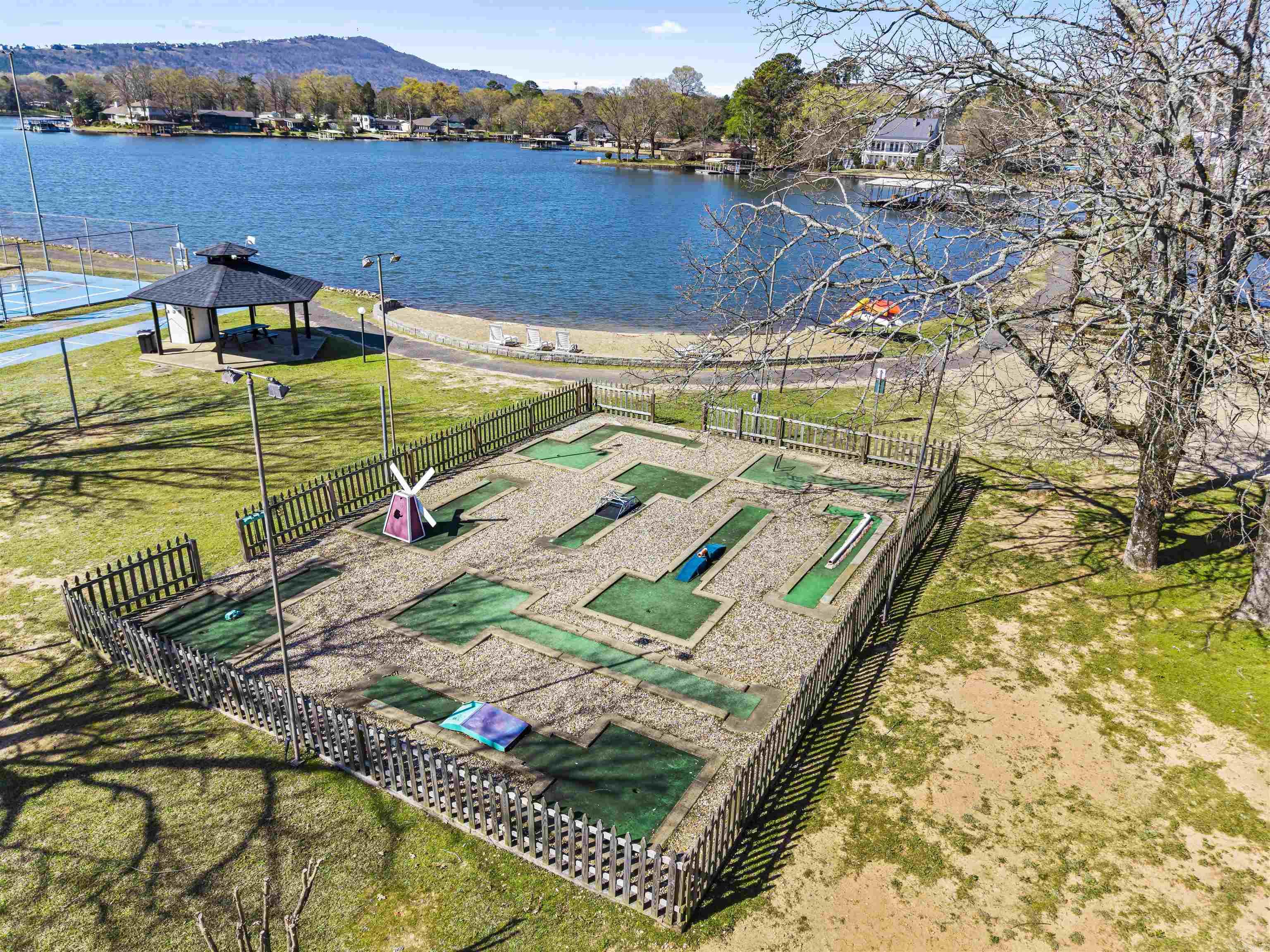 EMERALD ISLE HPR - Residential