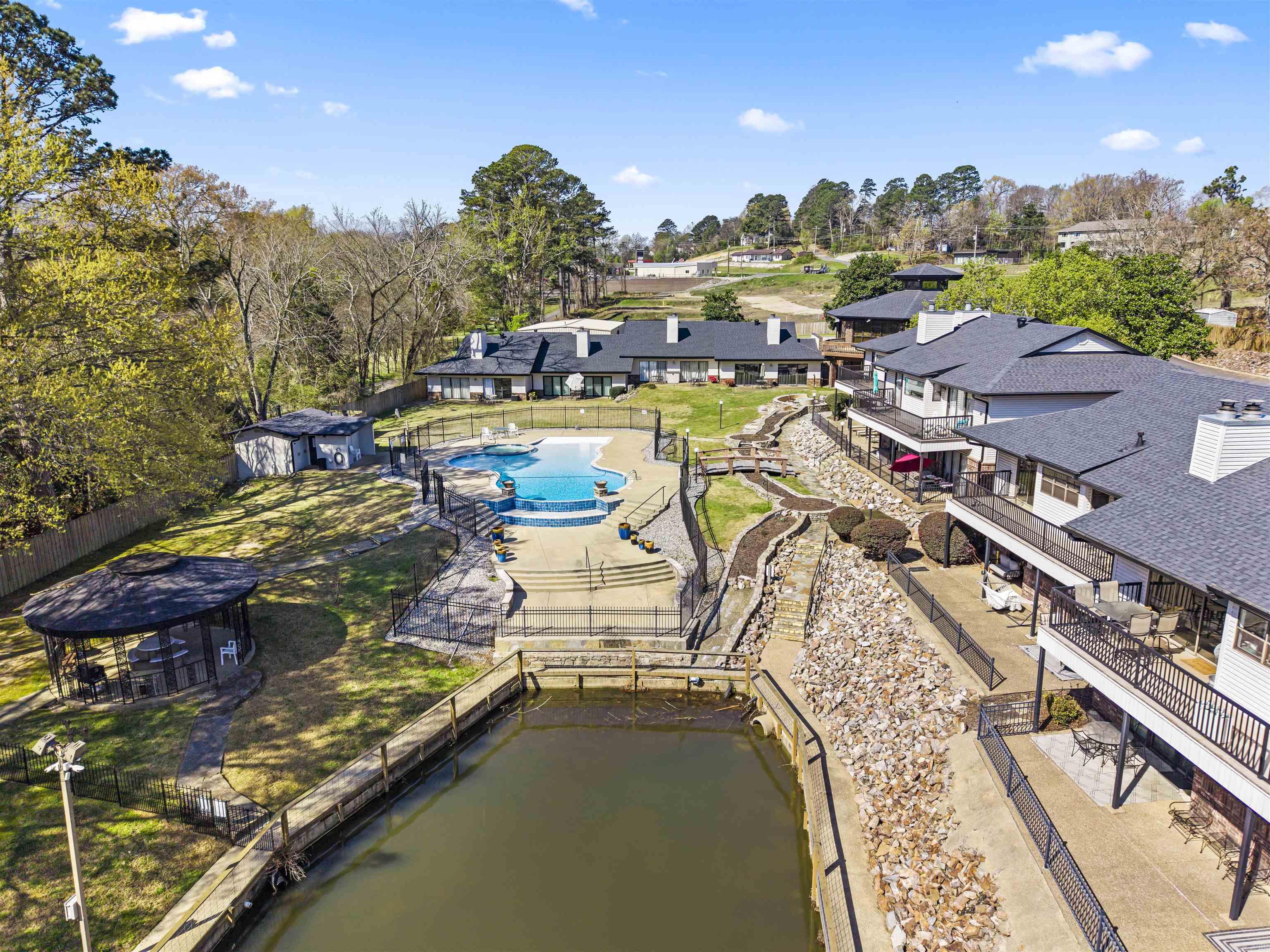 EMERALD ISLE HPR - Residential