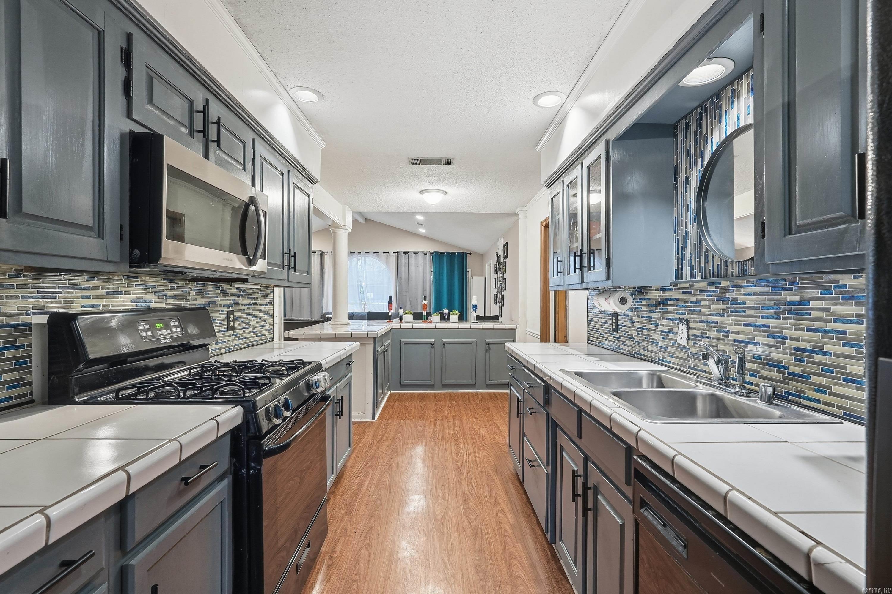 RIVERLAND - Residential