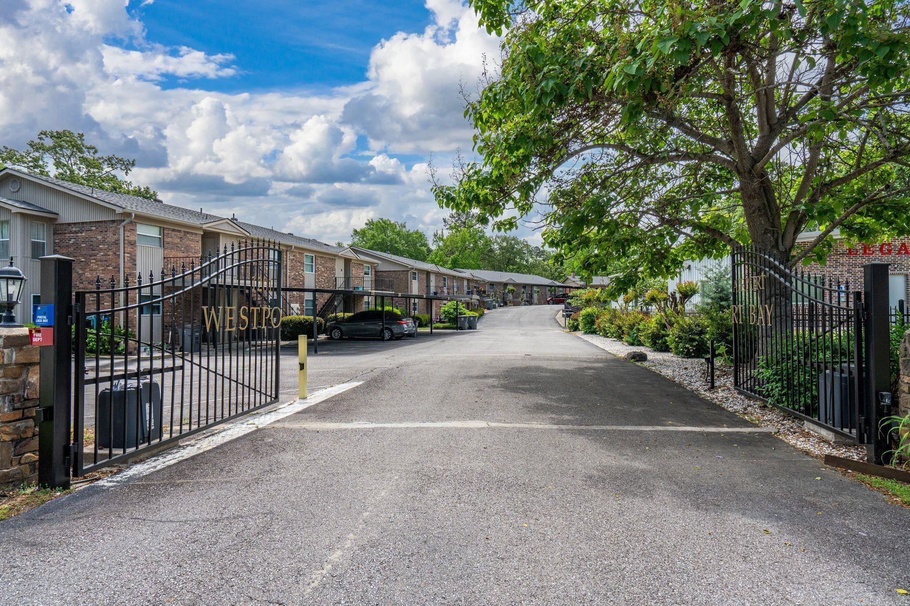 WESTPORT BAY TOWN HOUSE - Residential