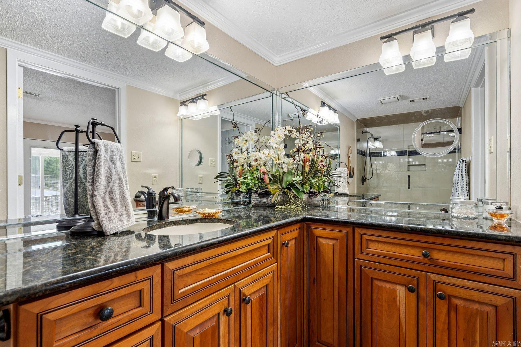 WESTPORT BAY TOWN HOUSE - Residential