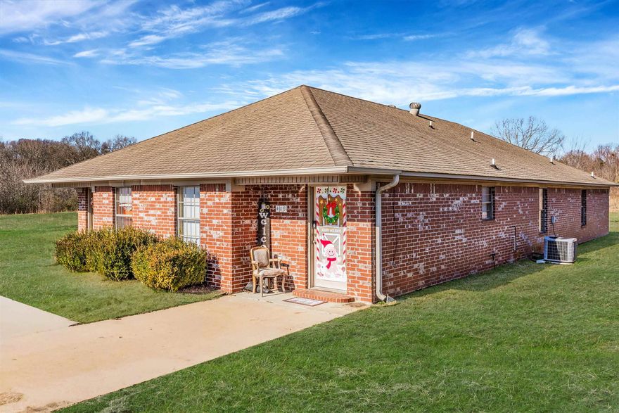 Investment Opportunity in East Conway! Situated on a prime corner parcel at Middle Road and Leslie, this property features four well-maintained duplexes on just over 3 acres in East Conway. Built in 2007, the duplexes offer solid construction and long-term rental appeal. The unit mix consists of four 3-bedroom, 2-bath units and four 2-bedroom, 2-bath units, providing flexibility to attract a wide range of tenants.  The expansive acreage offers excellent potential for future development, with valuable Middle Road frontage allowing the possibility to add additional units. Agents please see agent remarks for showing