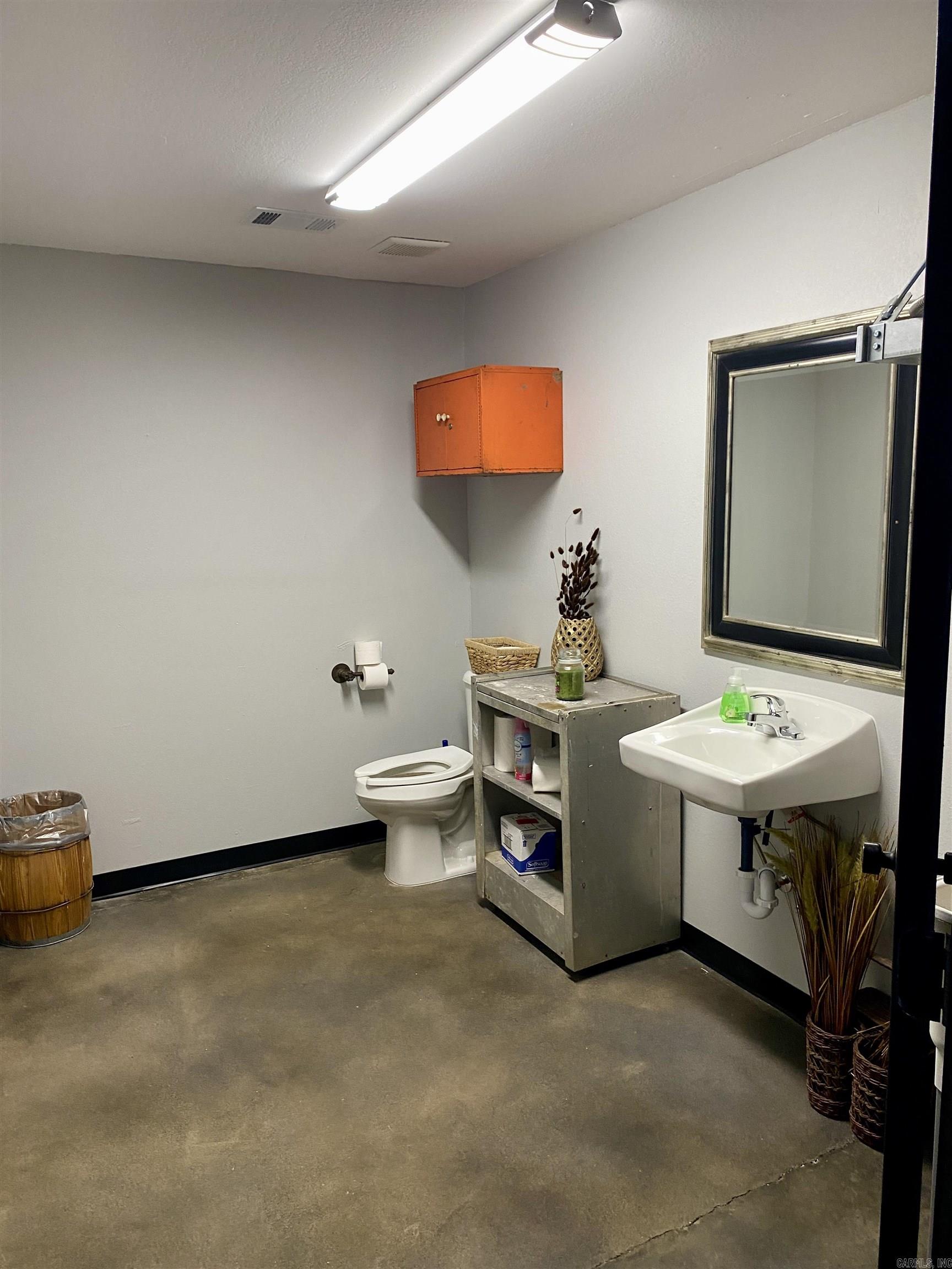 Metes & Bounds - Commercial Sale