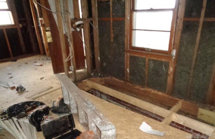 BARROW JOHN - Residential