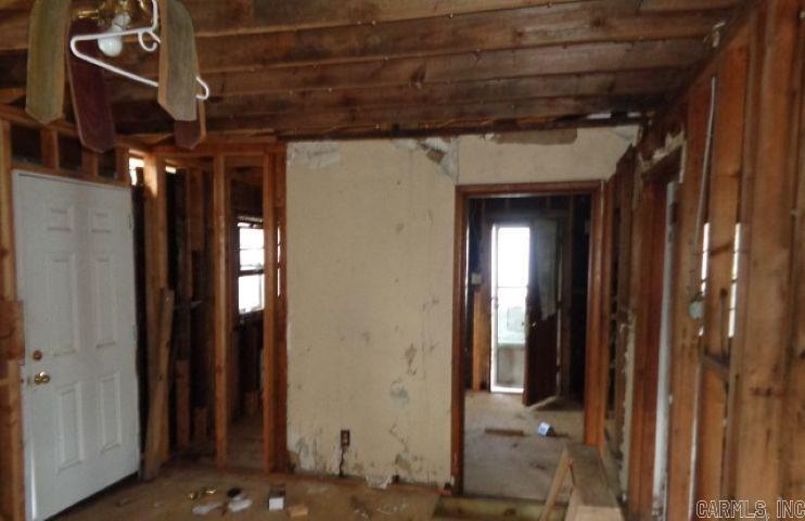 BARROW JOHN - Residential